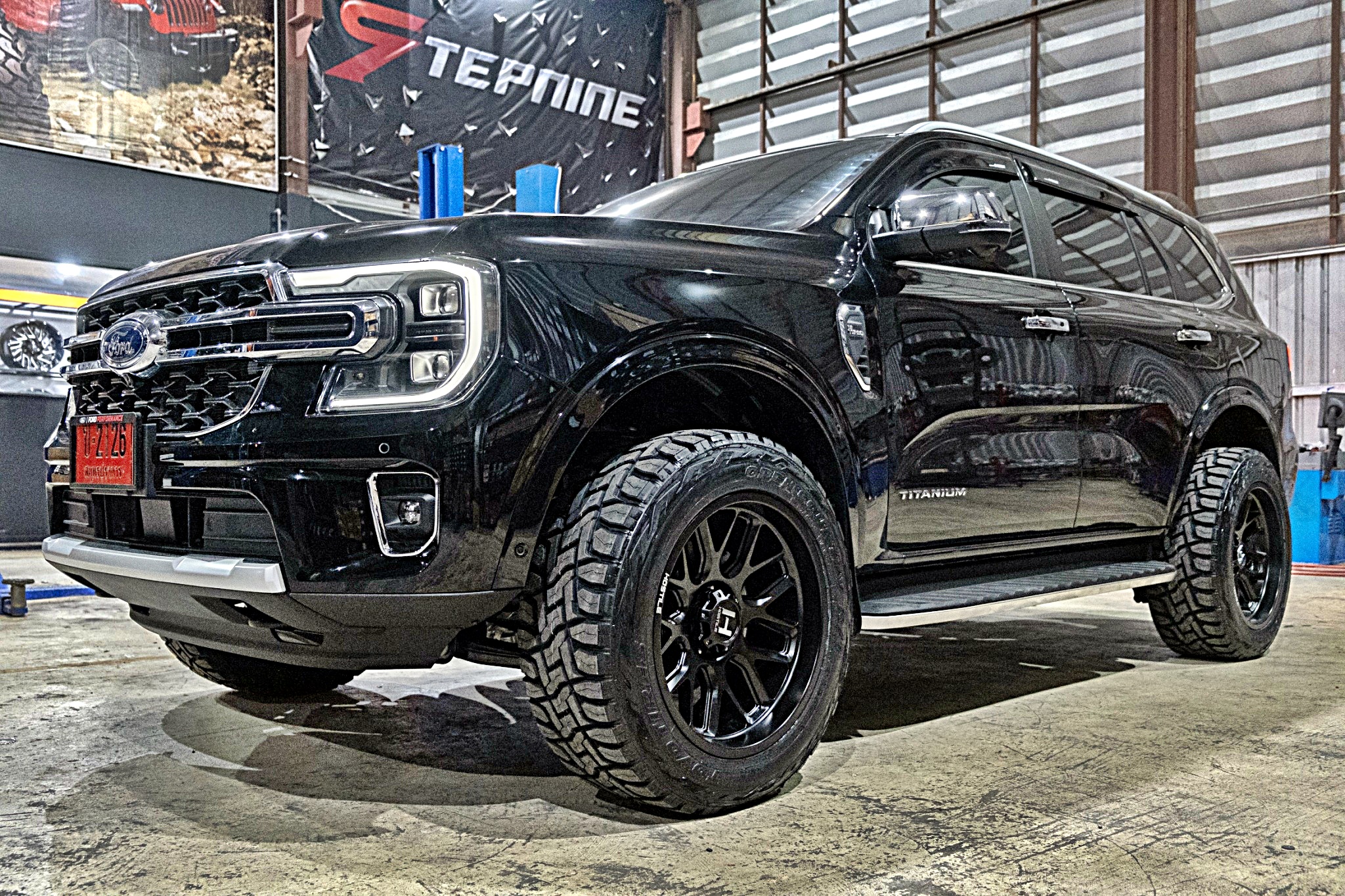 #FORD_EVEREST_NEXTGEN แบบไม่ยก ล้อแท้ HOSTILE H120