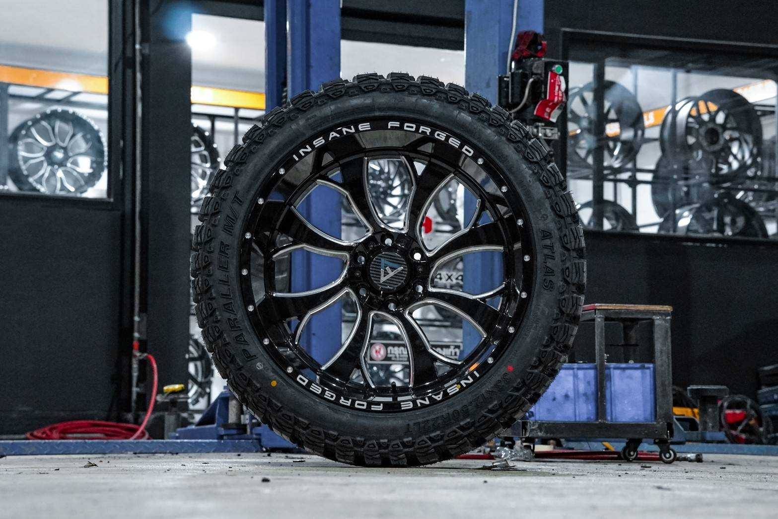 ล้อยางขอบ 22 ล้อ VLDF03 22X12 ET-51 ดำกลึงเงา ยาง ATLAS 33X12.5-22
