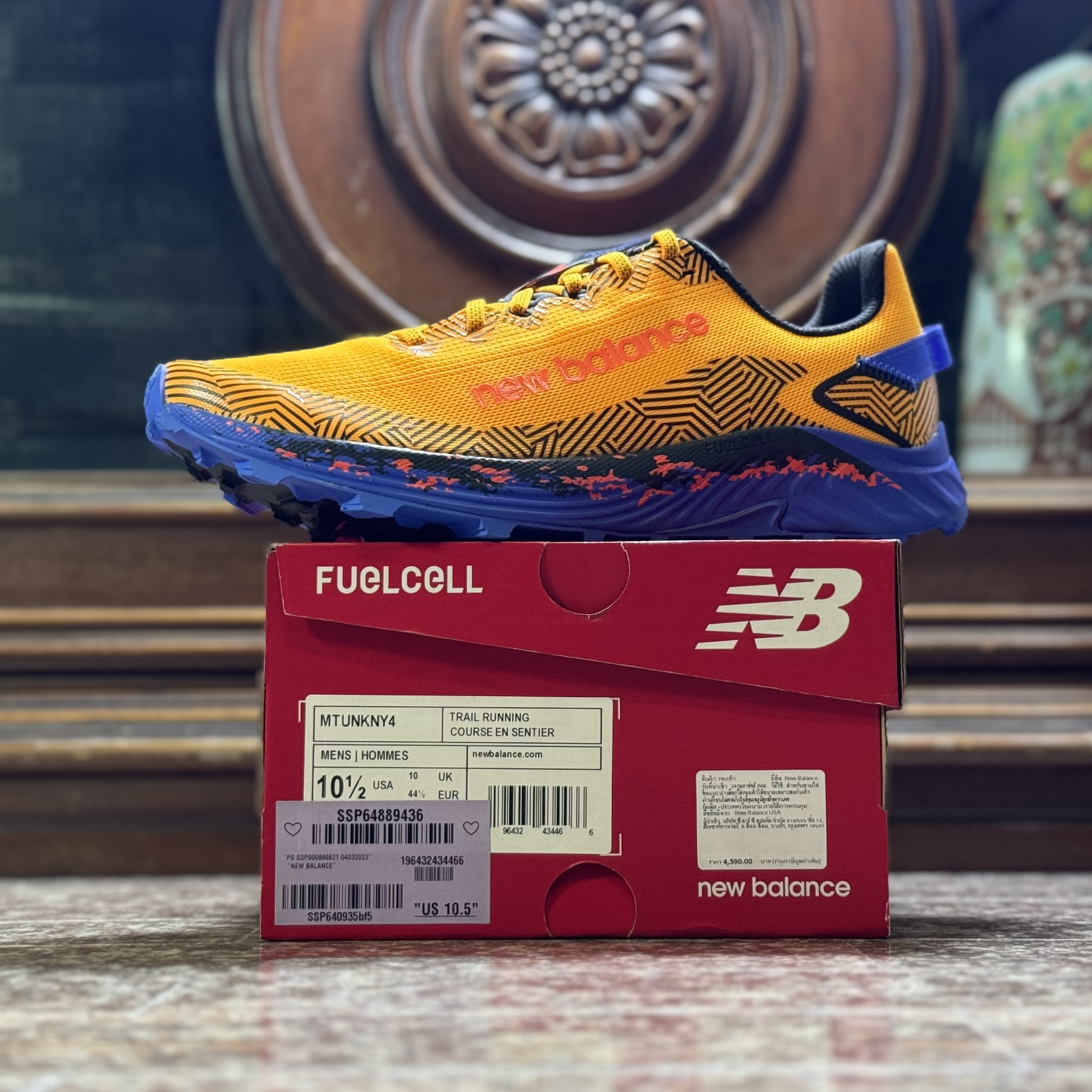 รองเท้าวิ่งเทรล New Balance FuelCell Summit Unknown (M11US)