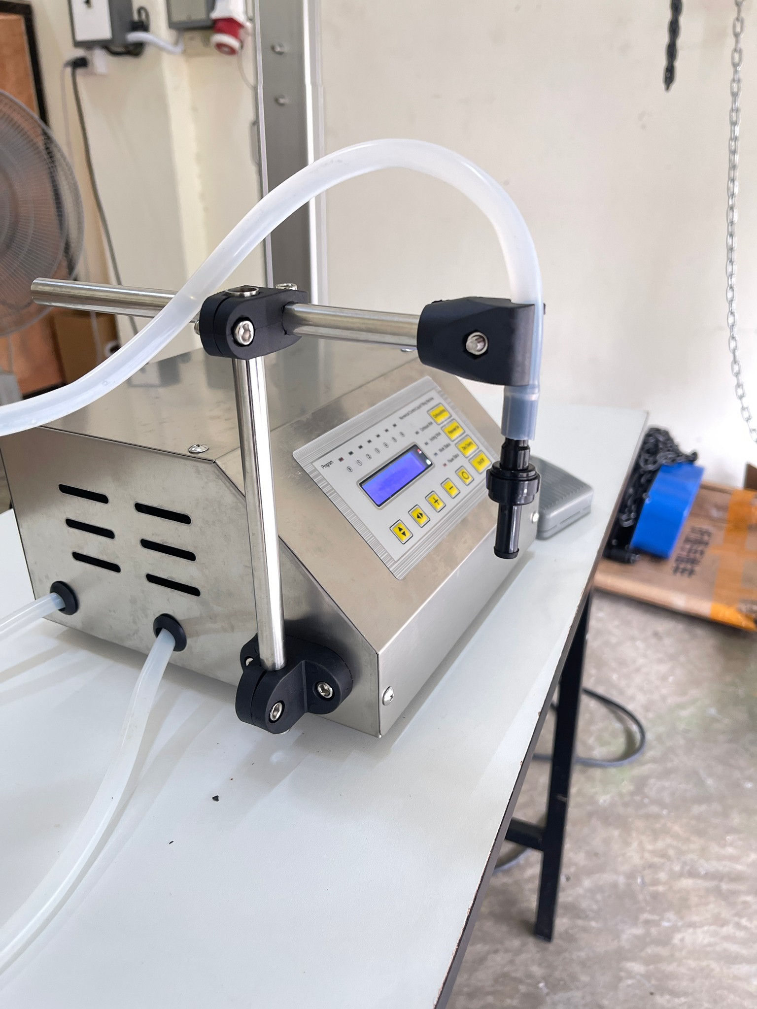 13940 เครื่องบรรจุของเหลว ระบบดิจิตอล GFK-160