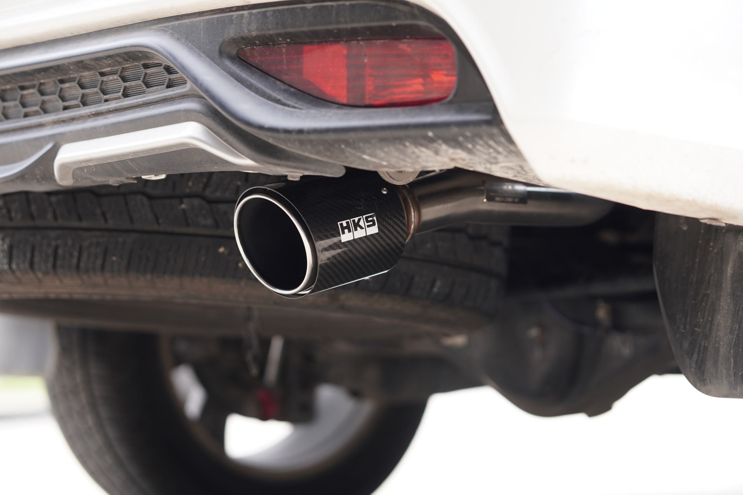 ท่อ HKS ปลายคาร์บอนใส่ FORTUNER ของแท้ที่ STEP9 เท่านั้น