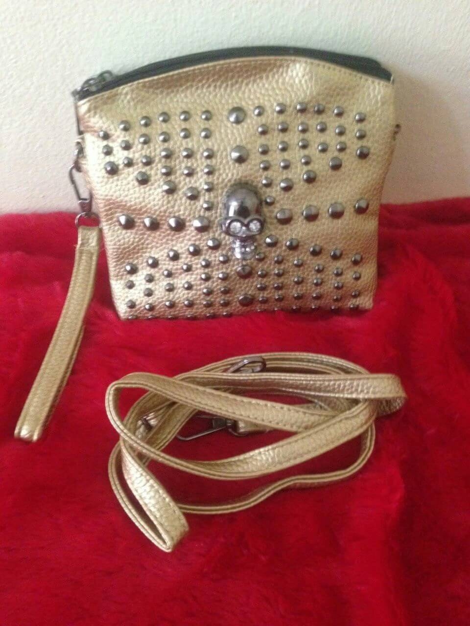 กระเป๋าแฟชั่นหัวกะโหลก