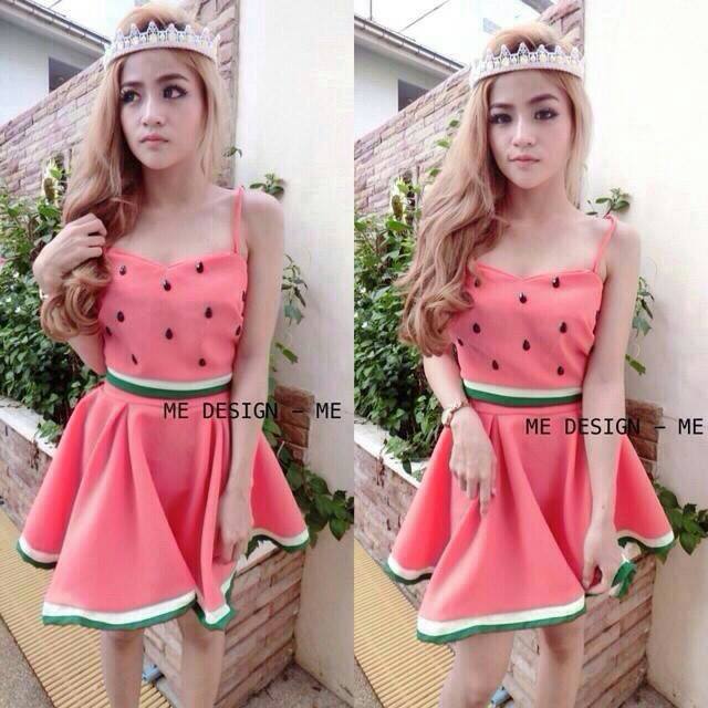 ครอปสายเดี่ยว+กระโปรง