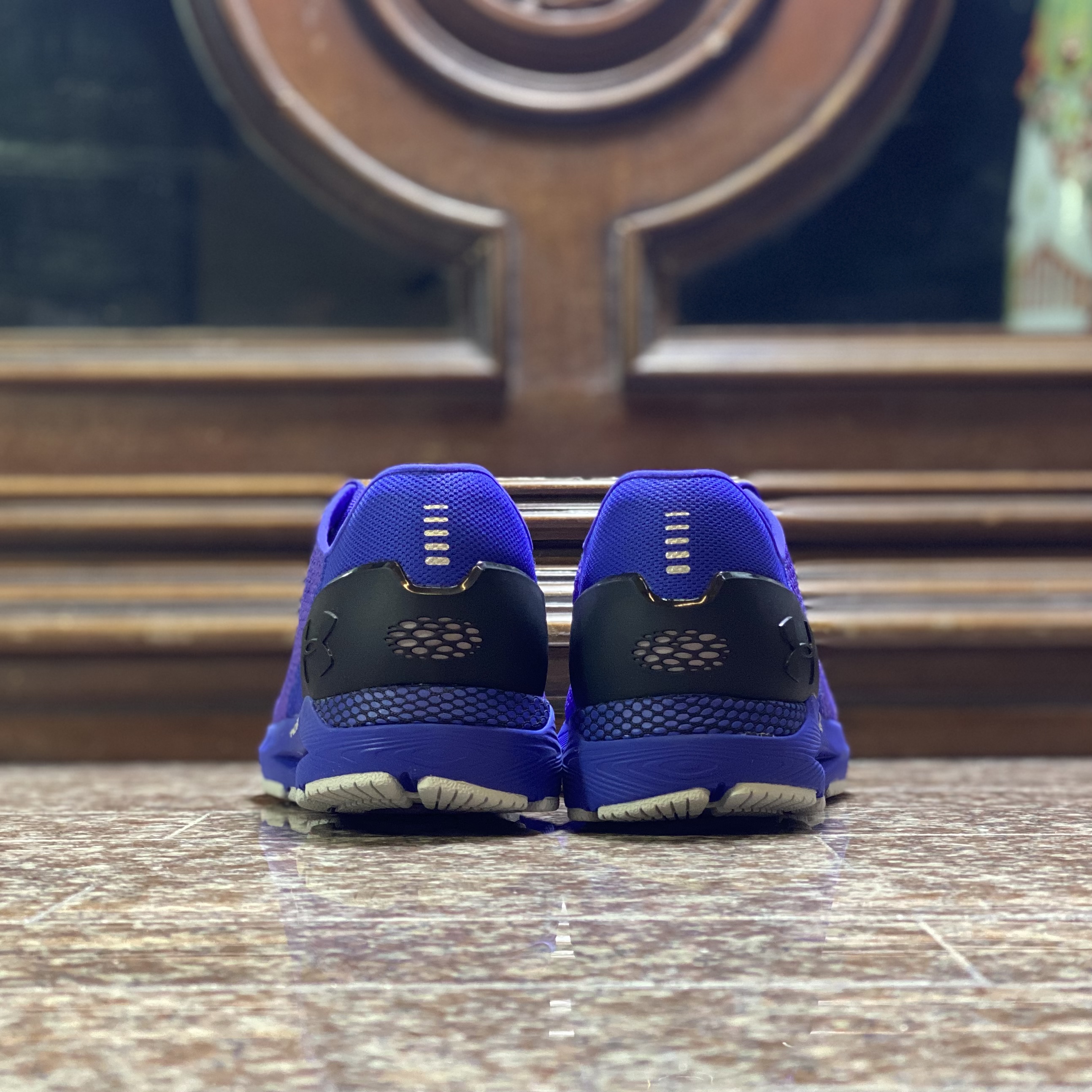 รองเท้าวิ่ง Under Armour HOVR Sonic 4 (M8/8.5US)