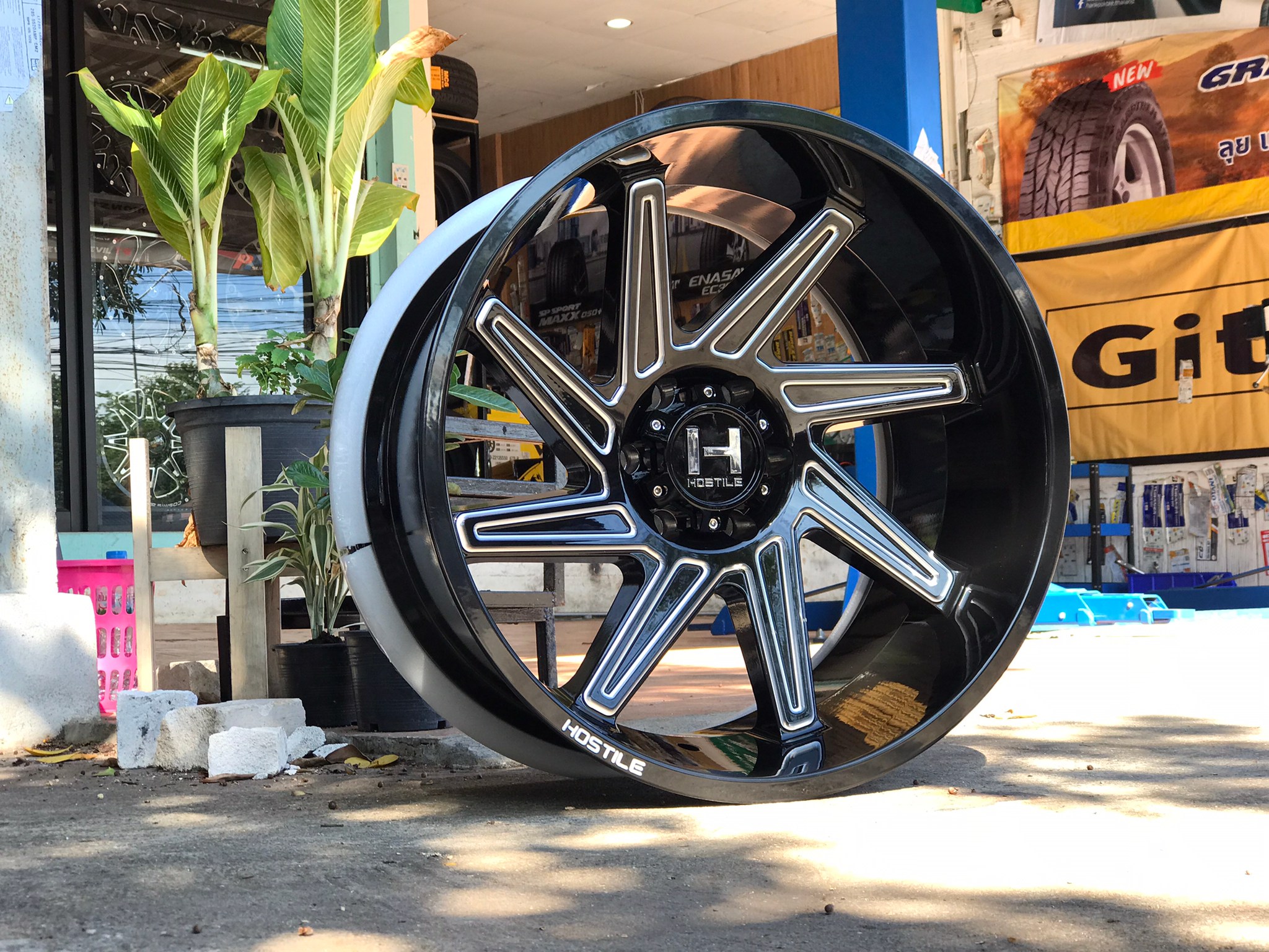 HOSTILE H119 แนะนำล้อแท้ ขอบ22 กว้าง12 ออฟ-44 6x139.7