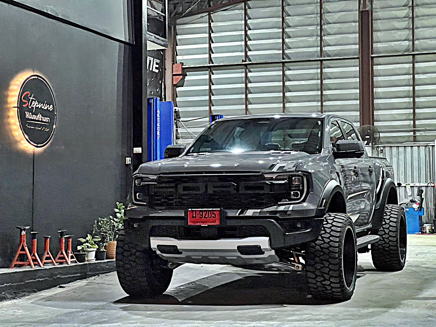 ส่งงาน RAPTOR V6 หล่อจบ ที่ Step9 ล้อแท้ HOSTILE H113