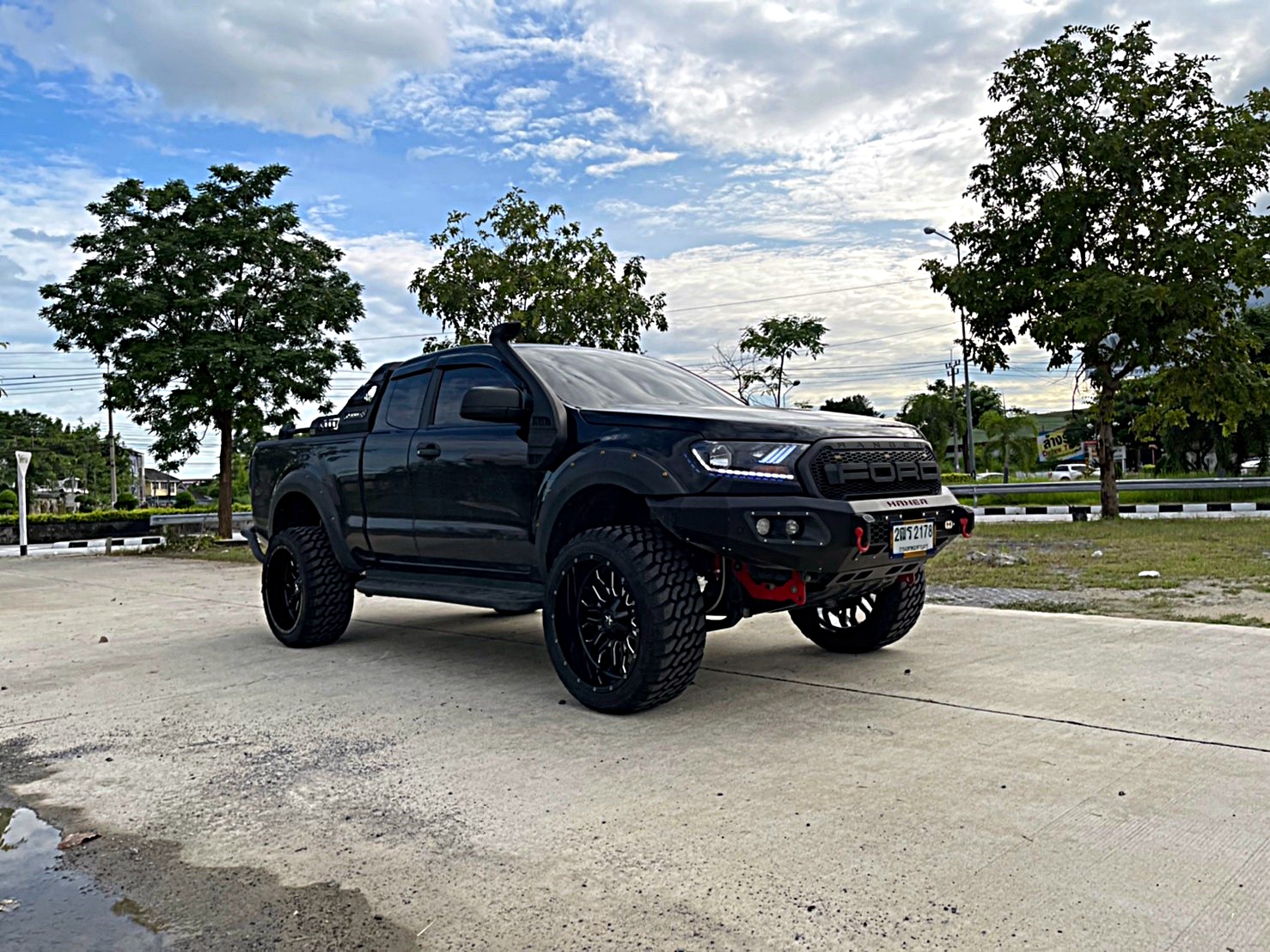 FORD RANGER จัดทรงเมกา ขอบ22 ที่ STEP9