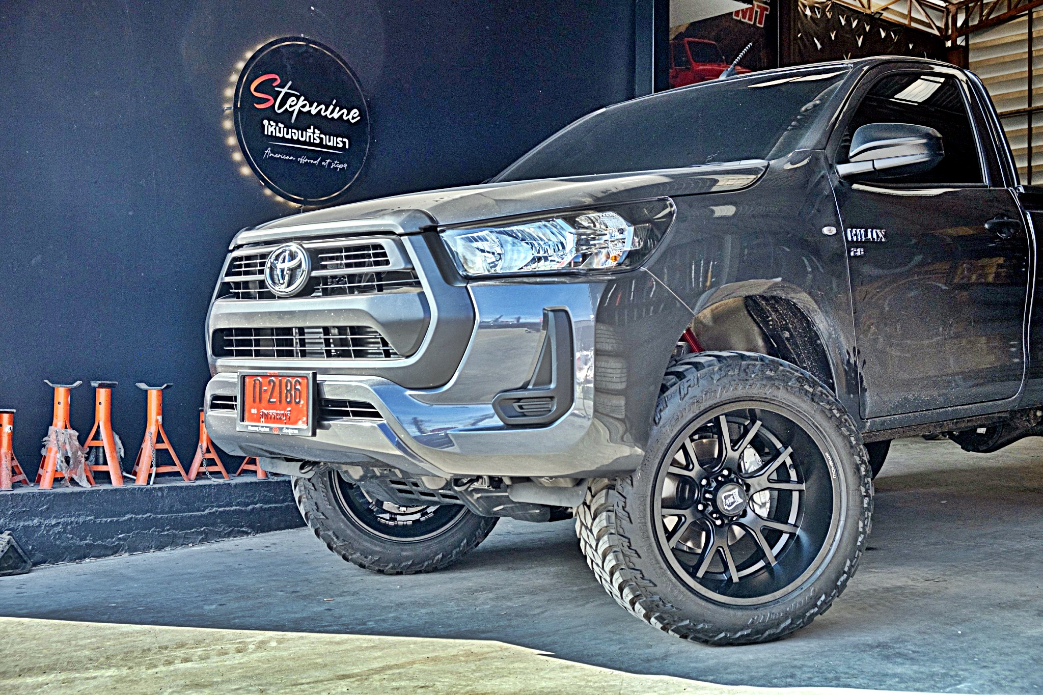 #TOYOTA_REVO_หัวเดียว จองคิวมาจากสุพรรณบุรี ทำทรงเมกาที่STEP9