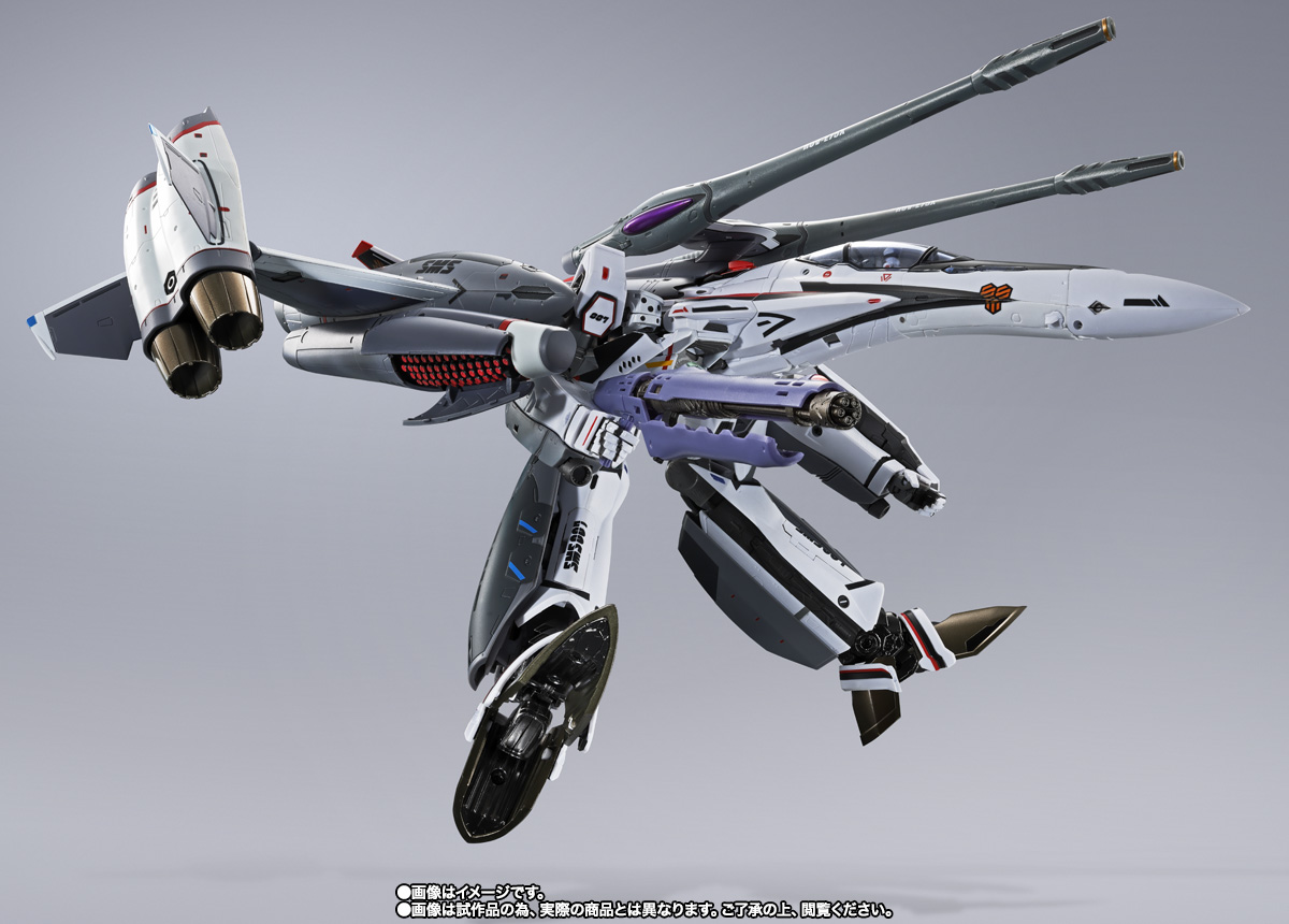 DX CHOGOKIN VF-25F TORNADO MESSIAH VALKYRIE (ALTO SAOTOME USE) REVIVAL VER.