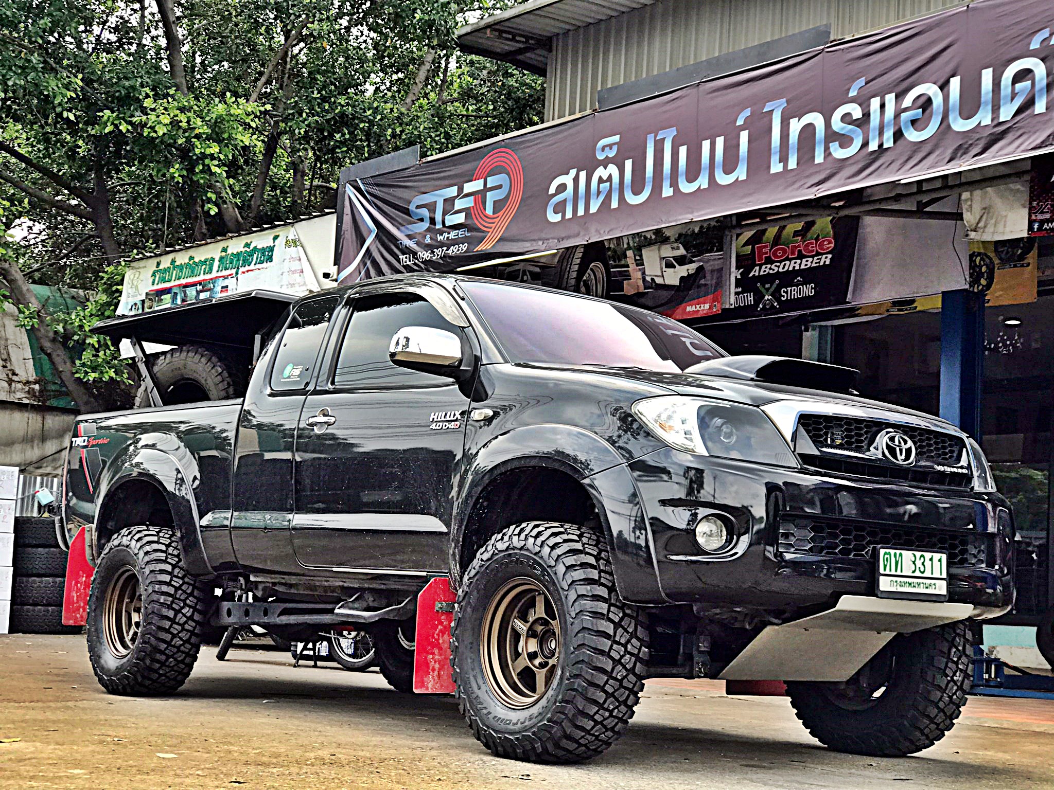 BF GOODRICH KM3 285/75-16 ราคาถูก ต้อง STEP9 เท่านั้น