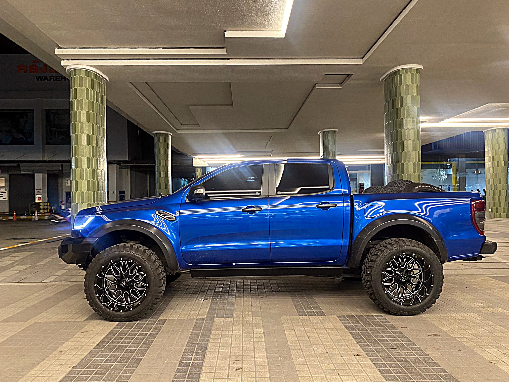FORD RAPTOR จัดทรงเมกาที่ STEP9