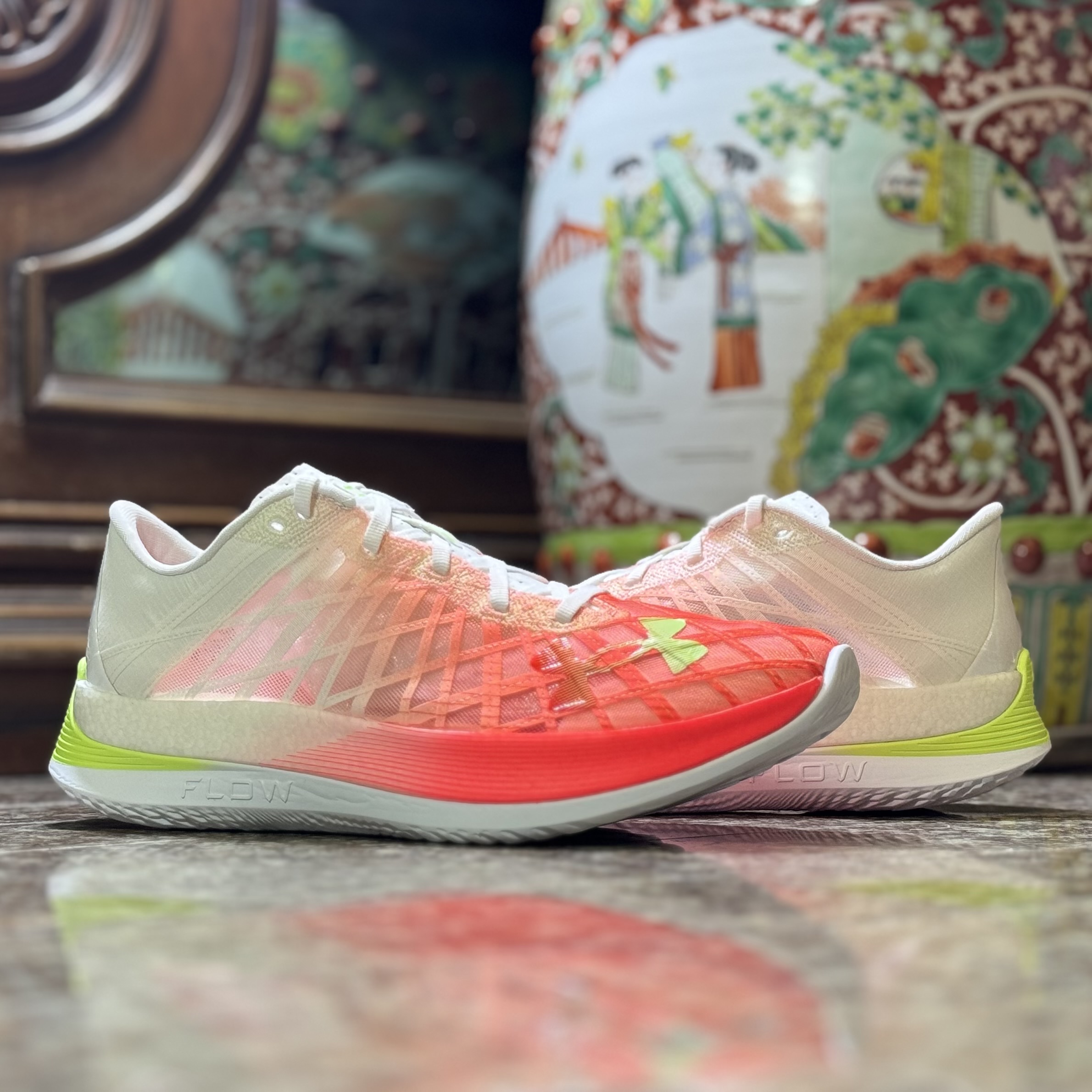 รองเท้าวิ่ง Under Armour Flow Velociti Elite (M8US)