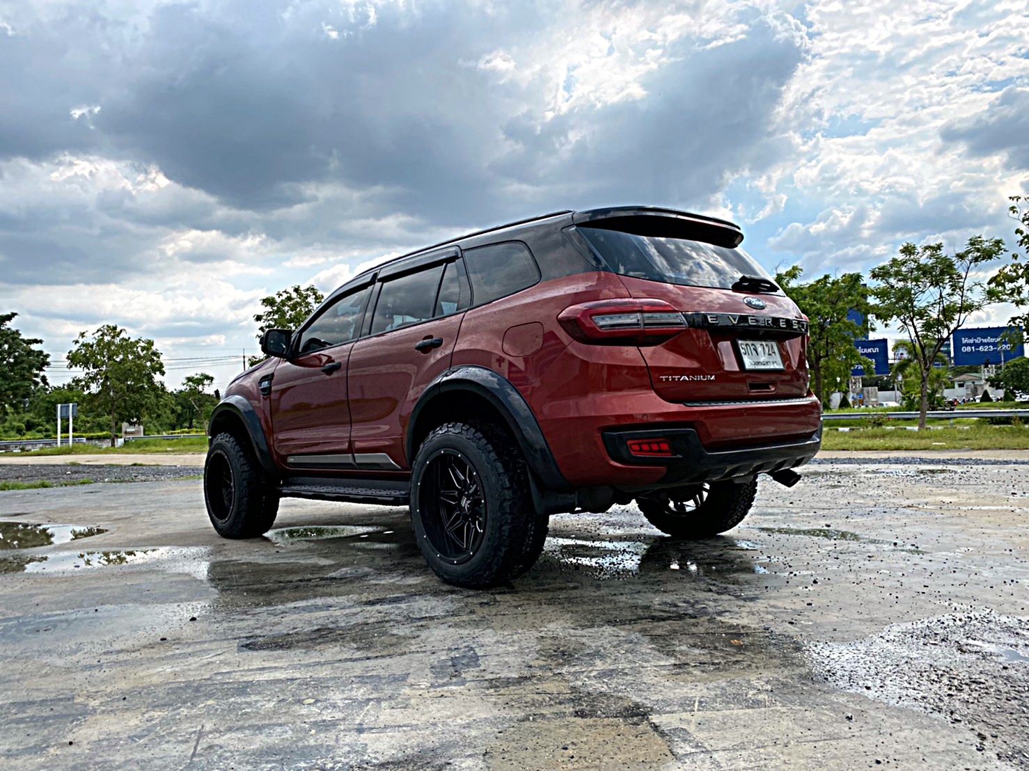 FORD EVEREST จัดทรงเมกาที่ STEP9