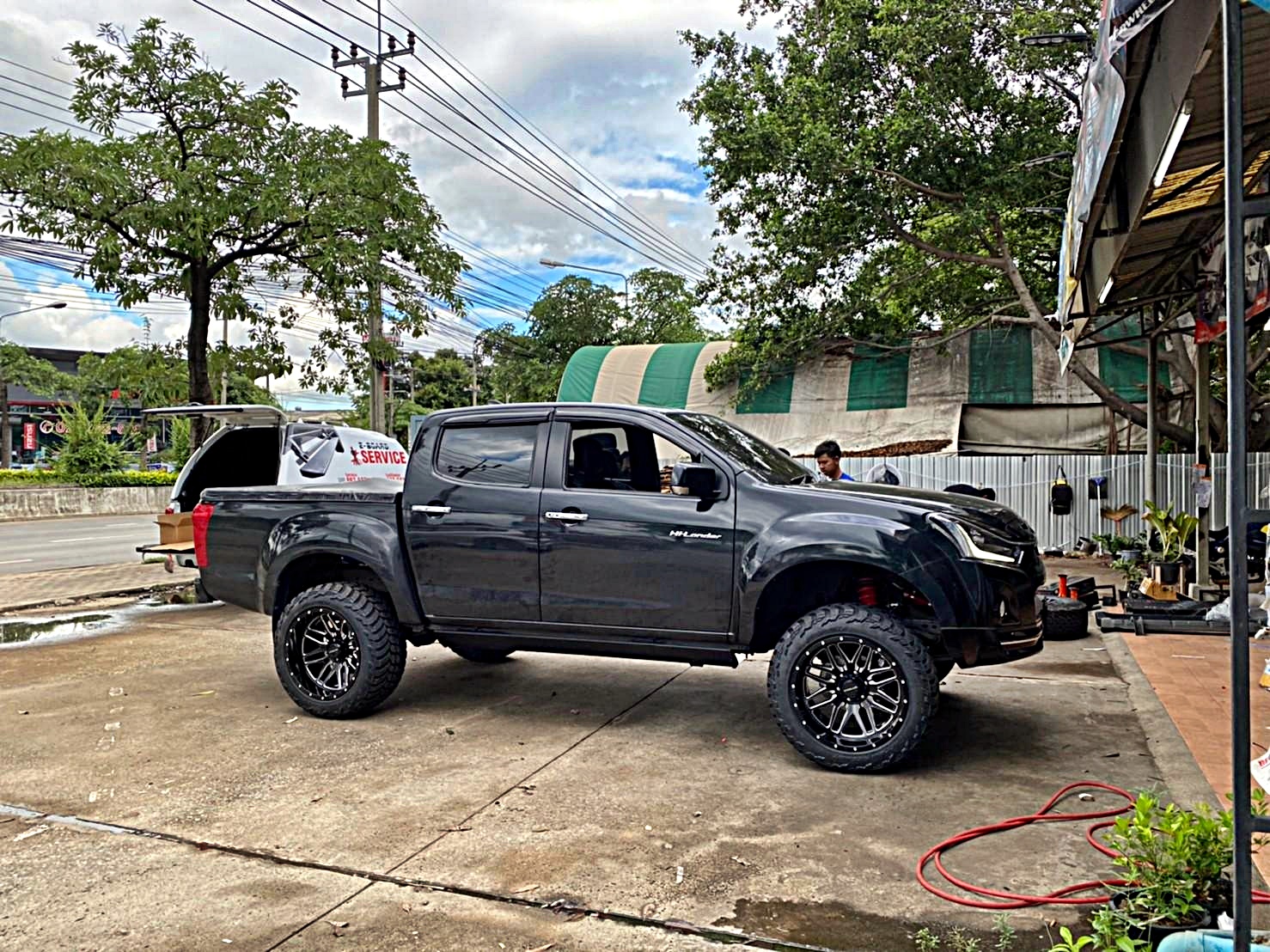 NISSAN_NAVARA_แปลงร่าง ทรงเมกา