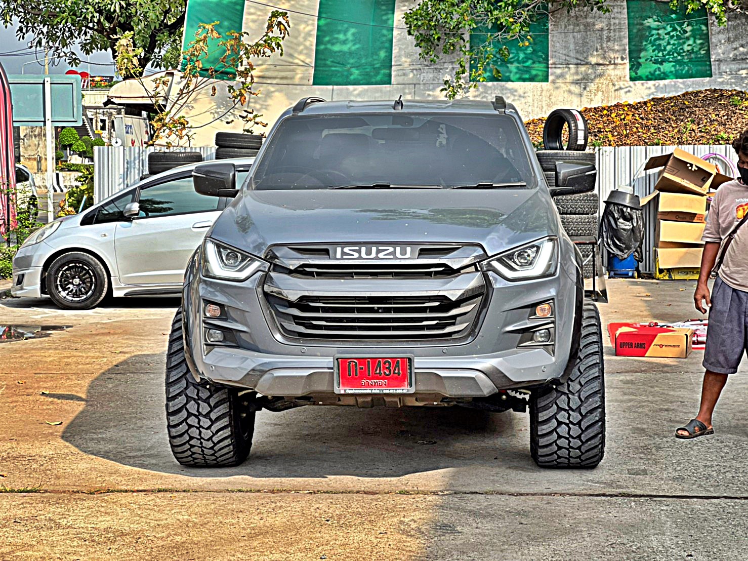 D-MAX ทรงเมกา จากอุธยา