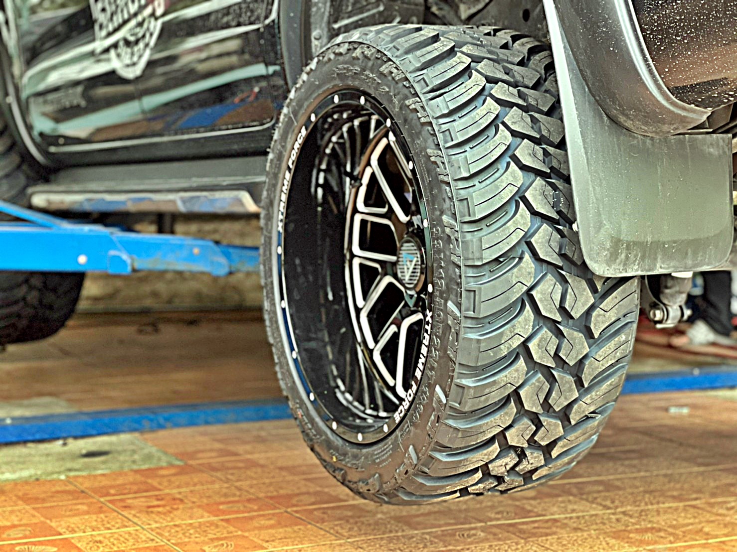 FORD ทรงเมกา ขอบ22 ที่ STEP9