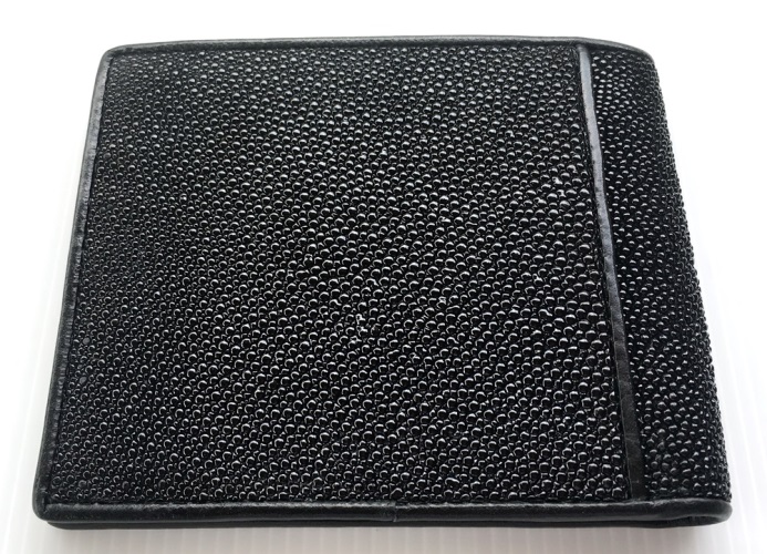 กระเป๋าสตางค์หนังปลากระเบนแท้1ตา แบบสั้น สีดำ