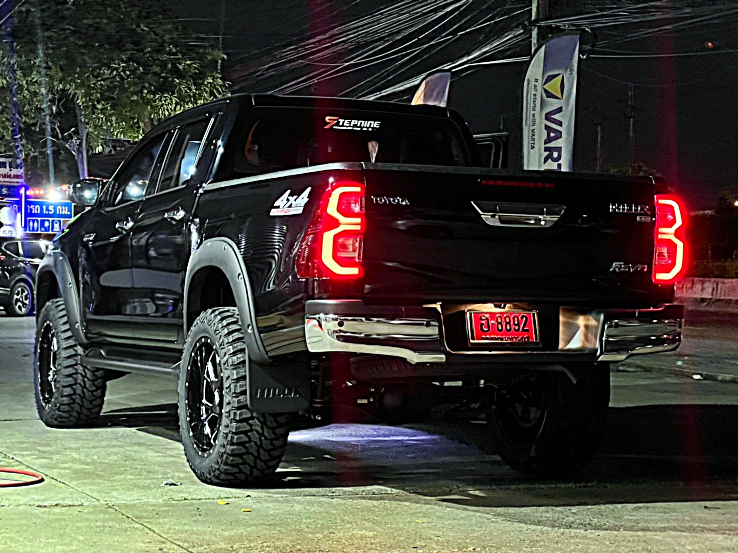 REVO_ทรงเมกา ยกแบบโช๊คเดิม