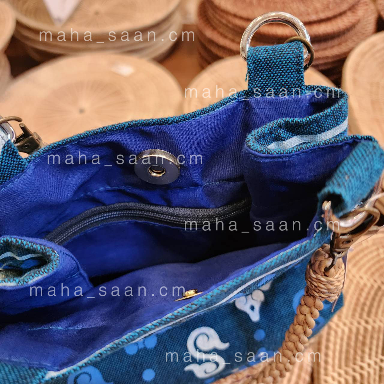 กระเป๋าผักตบชวาสาน ทรงจีบ หูหิ้ว คล้องแขน แต่งผ้า 💙