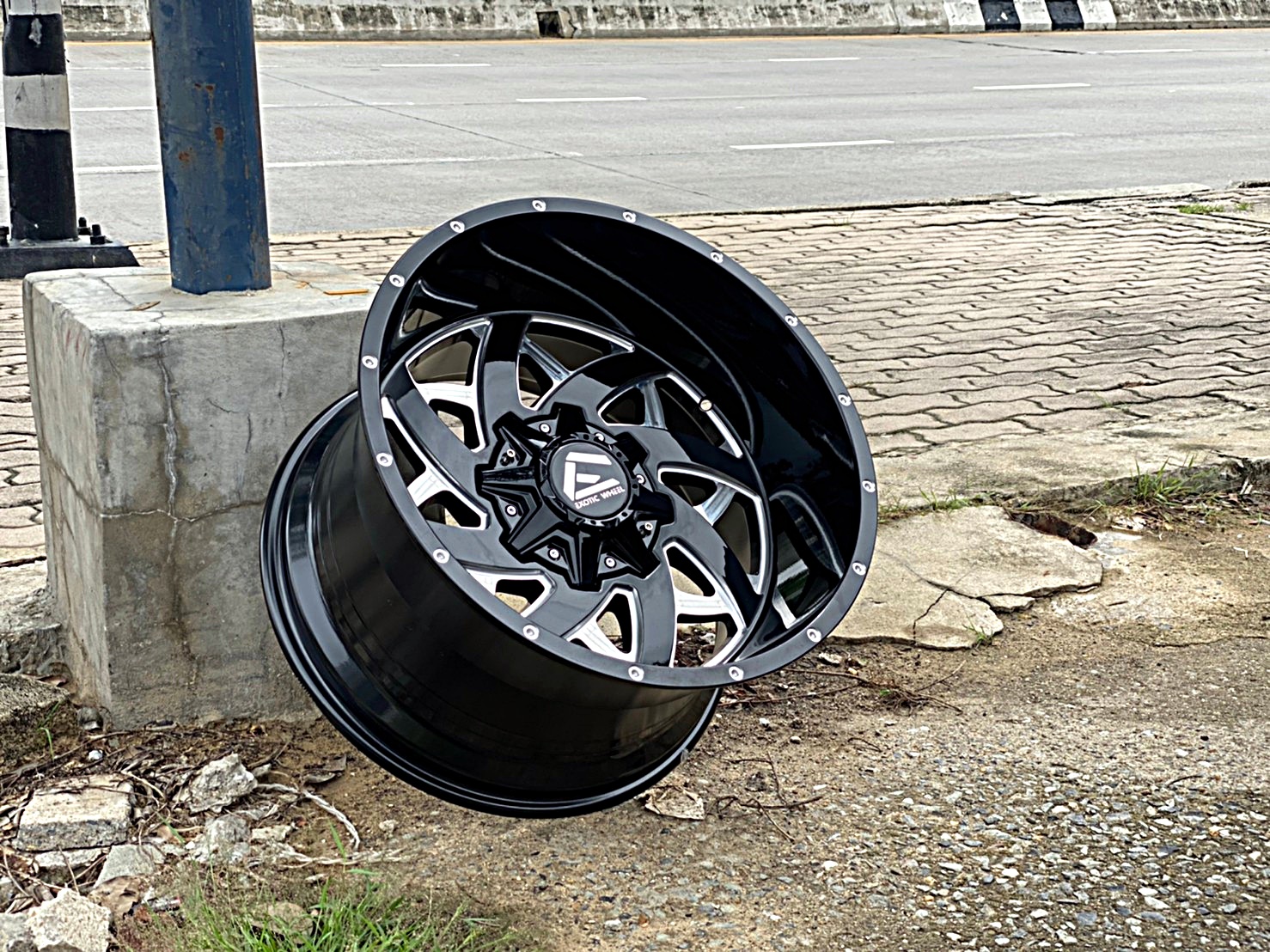 มาใหม่ EAGLE BL005 ขอบ20