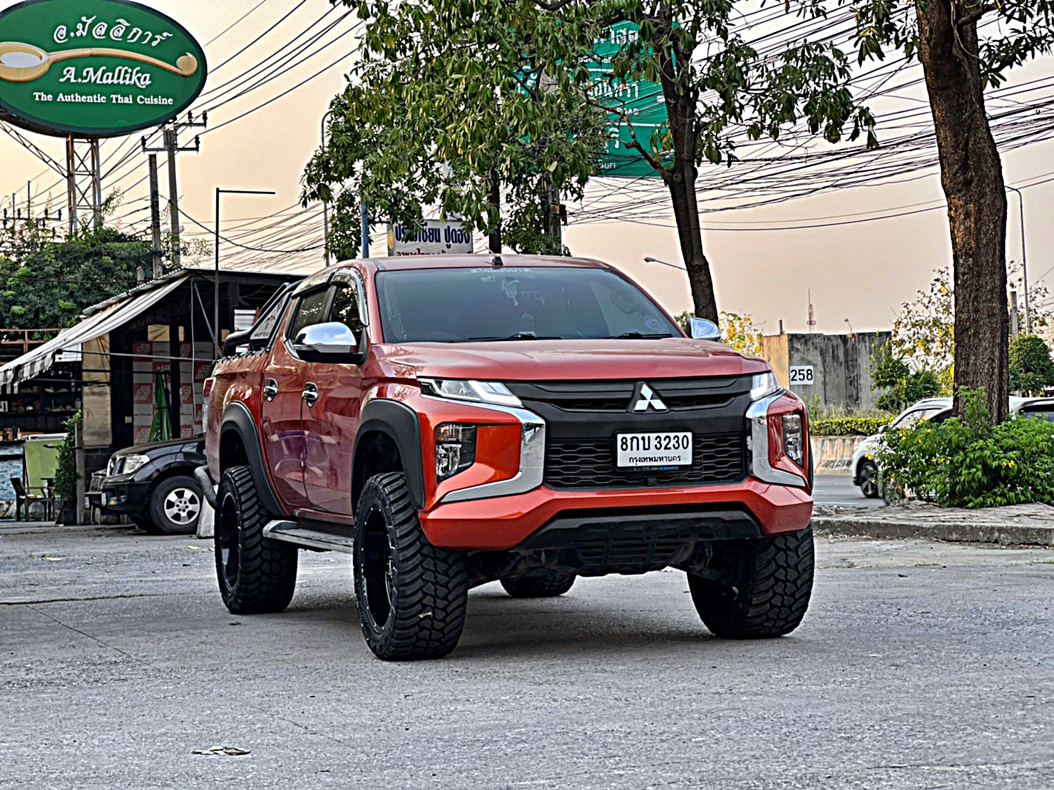 TRITON ทรงเมกา