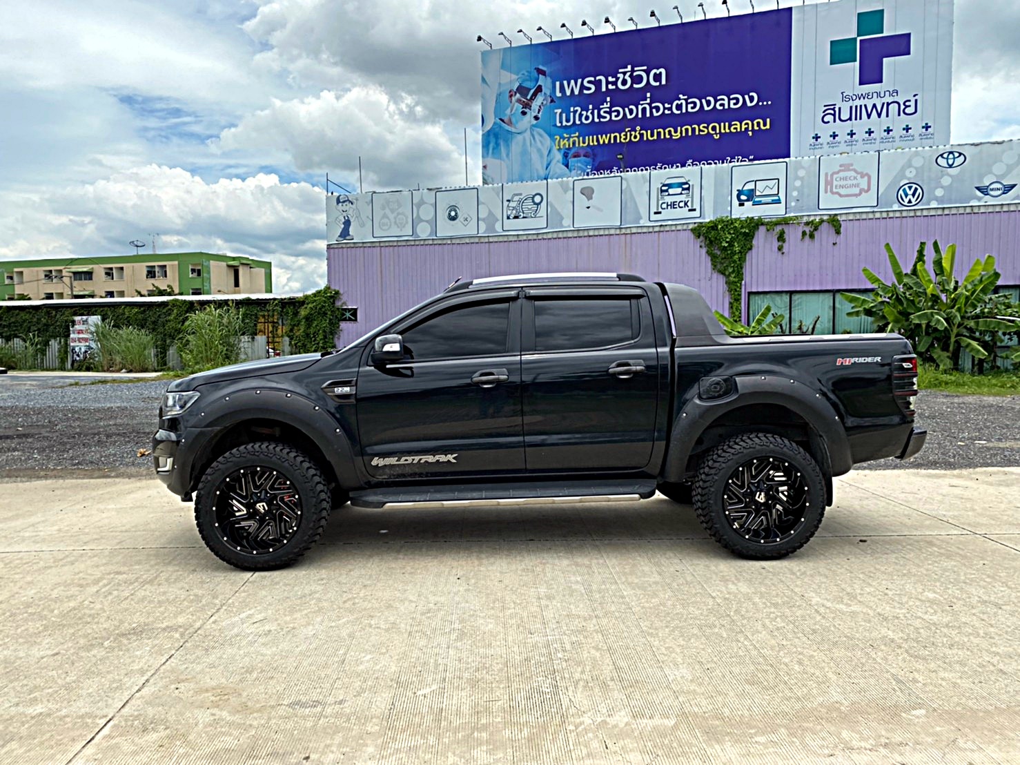 FORD WILDTRAK จัดทรงเมกาที่ STEP9