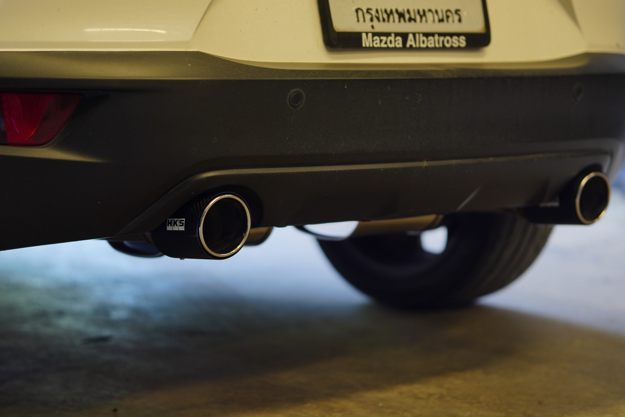 ท่อ HKS ใส่ MAZDA CX3 ท่อคุ่ปลายคาร์บอน