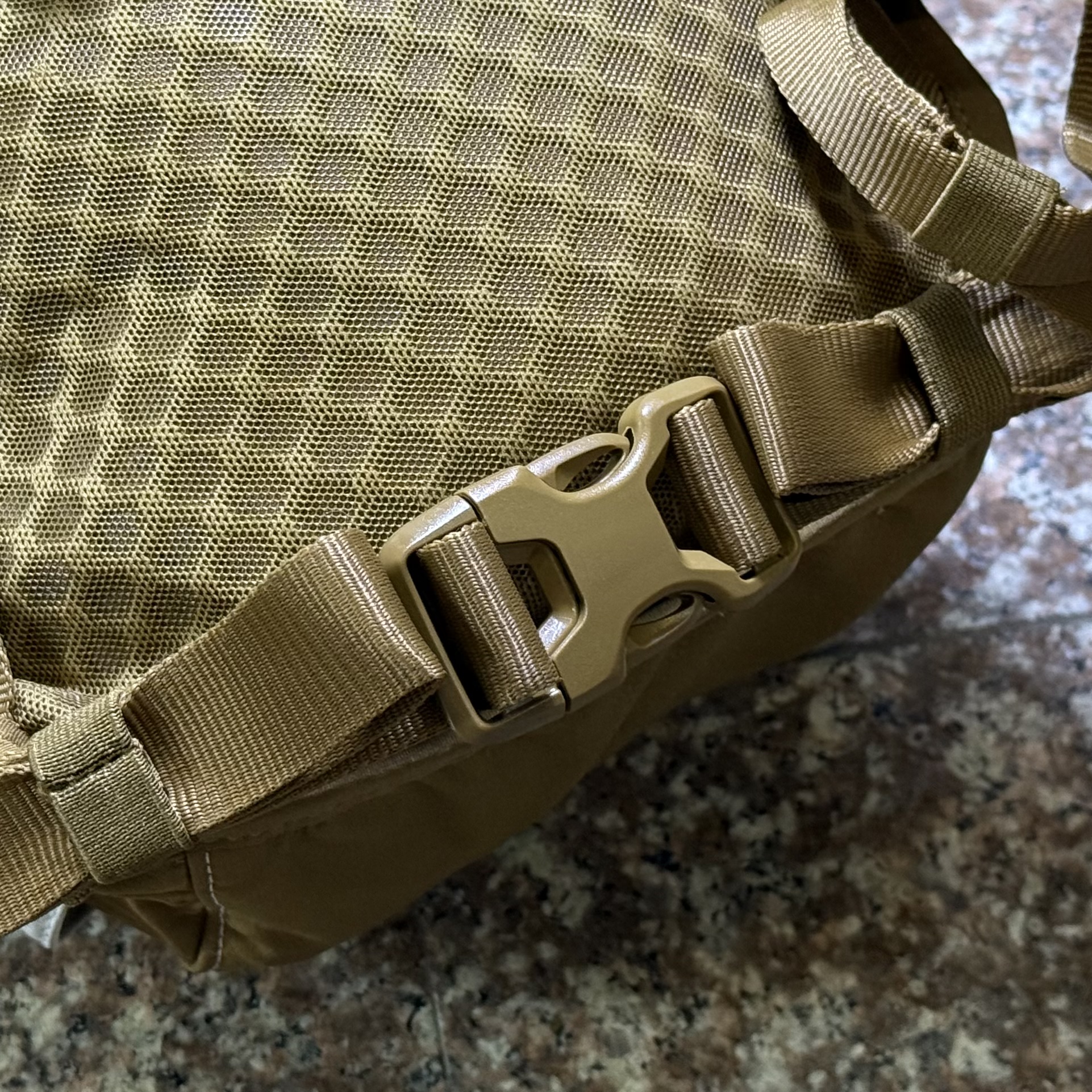 กระเป๋า Under Armour Flex Trail BackPack ‘COYOTE’ (13L)