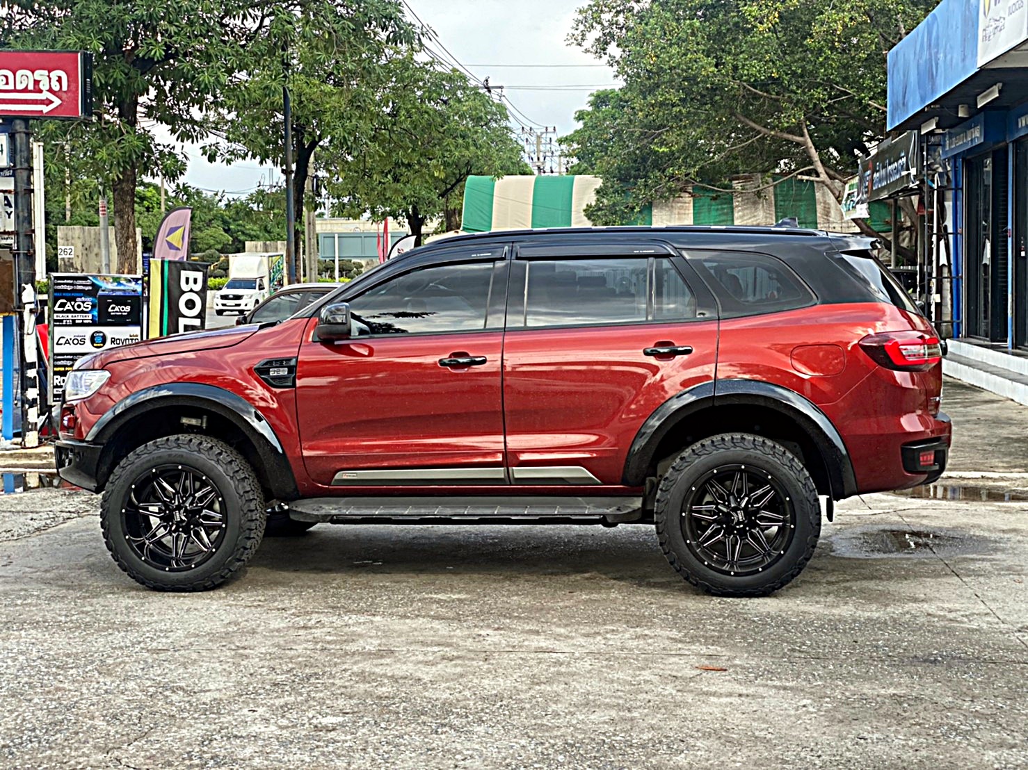 FORD EVEREST จัดทรงเมกาที่ STEP9