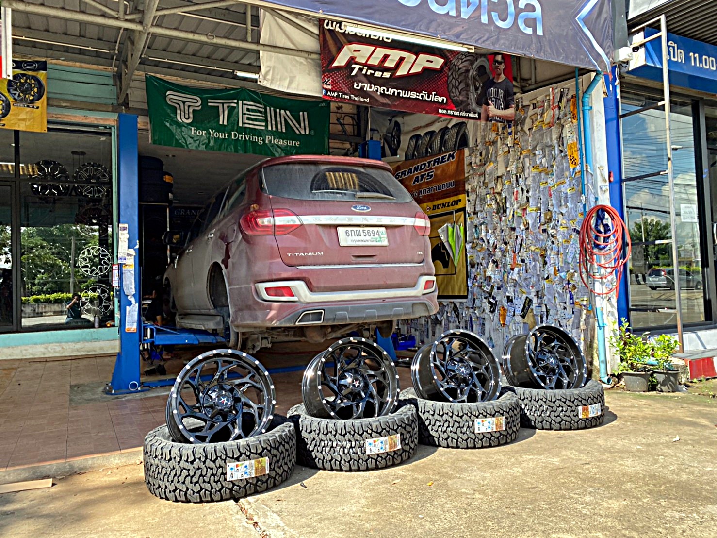 FORD EVEREST แต่งออฟโรดแบบไม่ยก