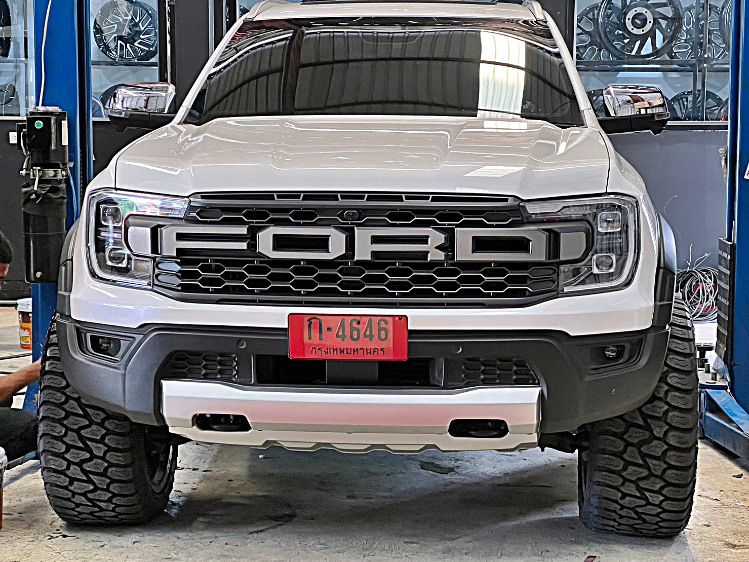 FORD EVEREST NEXTGEN ล้อแท้ HOSTILE H113 ที่ STEP9