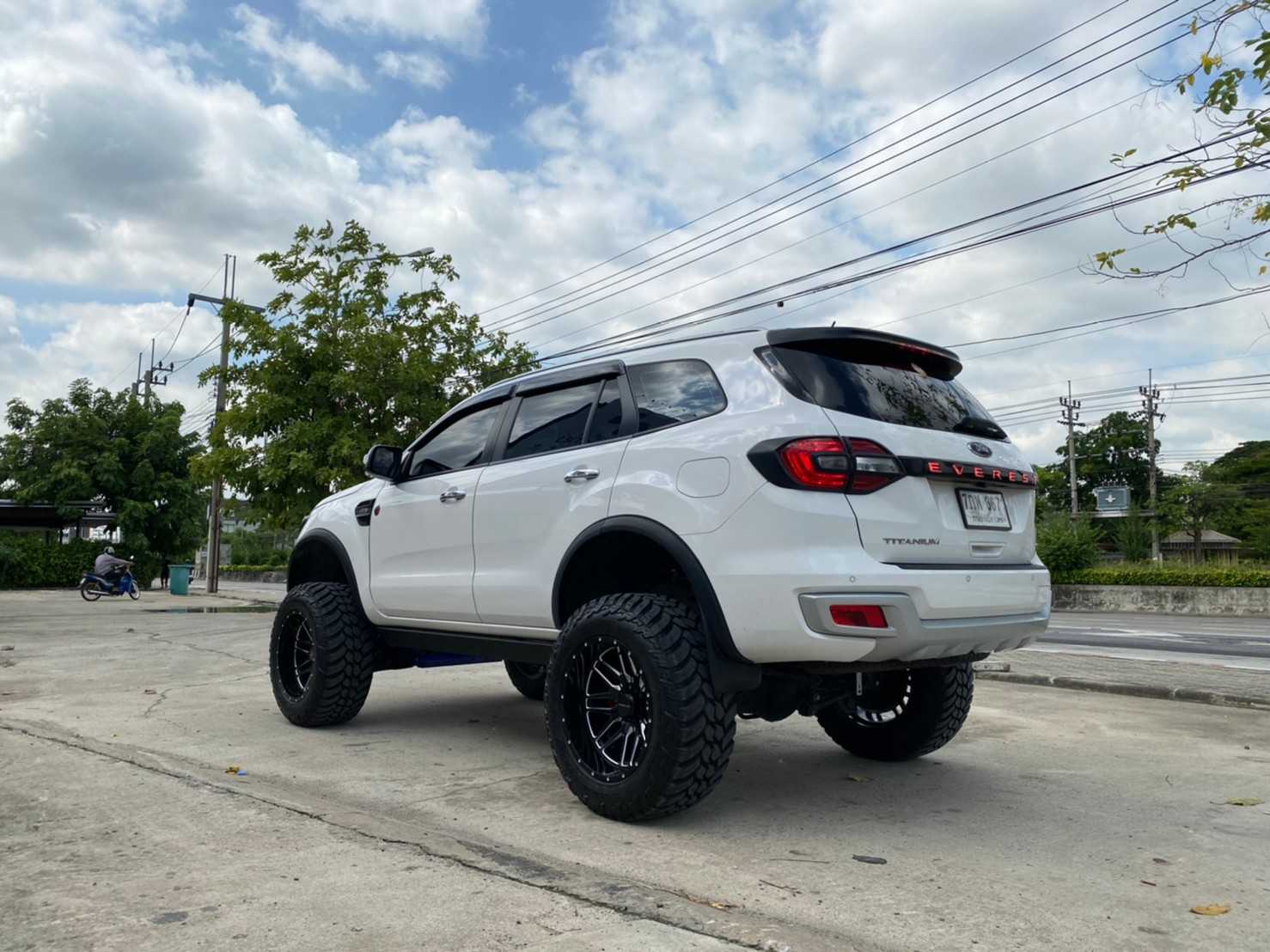 FORD EVEREST ยก6นิ้ว จัด FULLSET ที่ STEP9