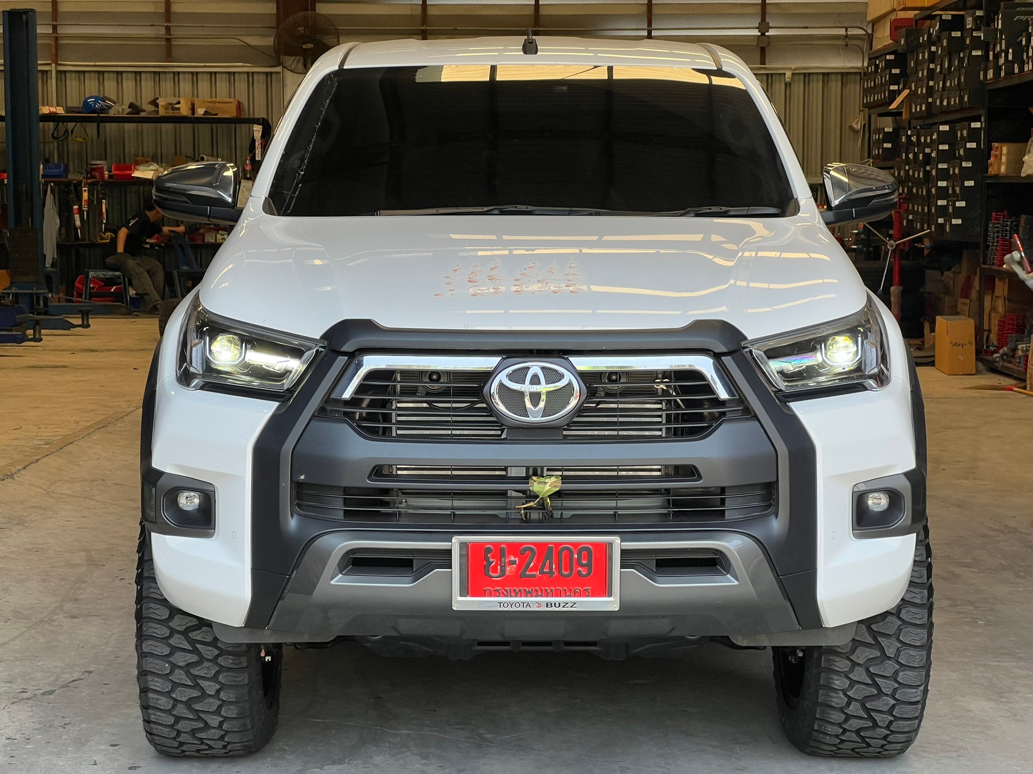 TOYOTA REVO ทรงเมกา จัดล้อแท้