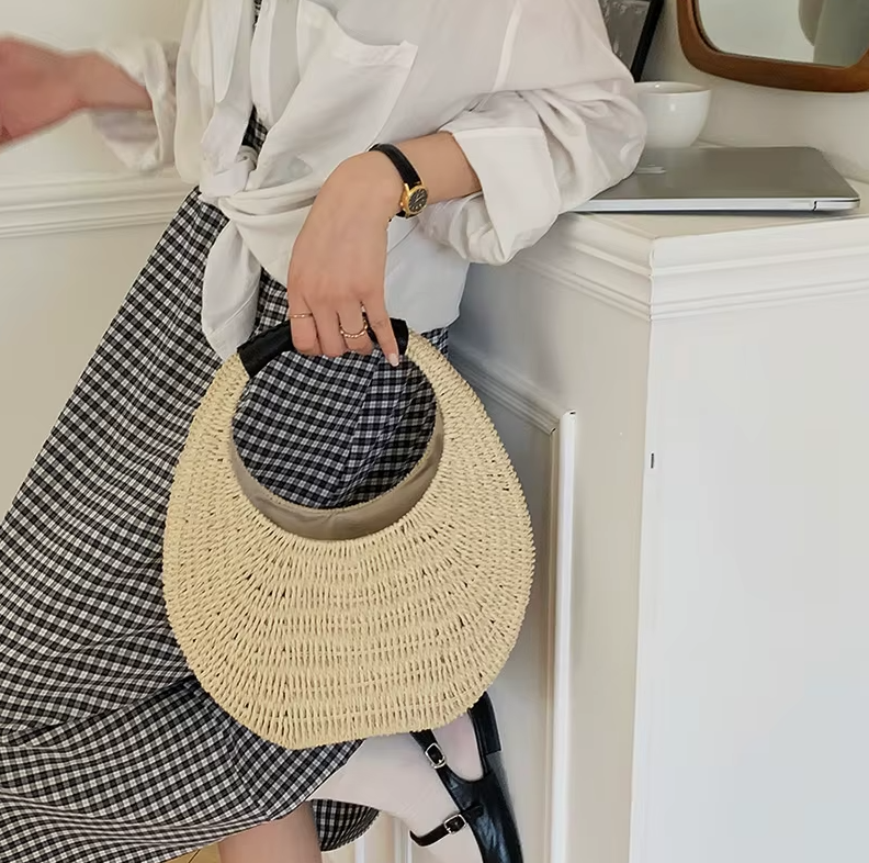 กระเป๋าสานถือ ทรงโค้ง คล้องแขน เรียบง่าย สไตล์ใหม่ 🍯