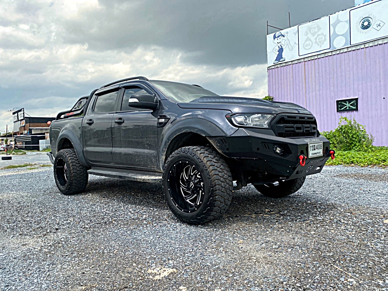 FORD จัดชุดใหม่ ทรงเมกาที่ STEP9