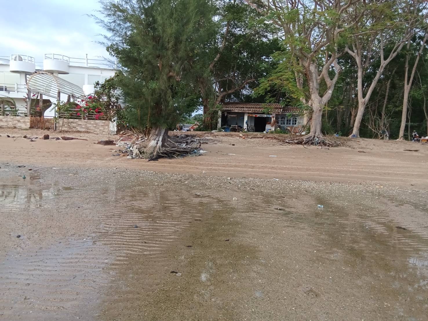 ที่ดินติดชายทะเล หาดเจ้าหลาว