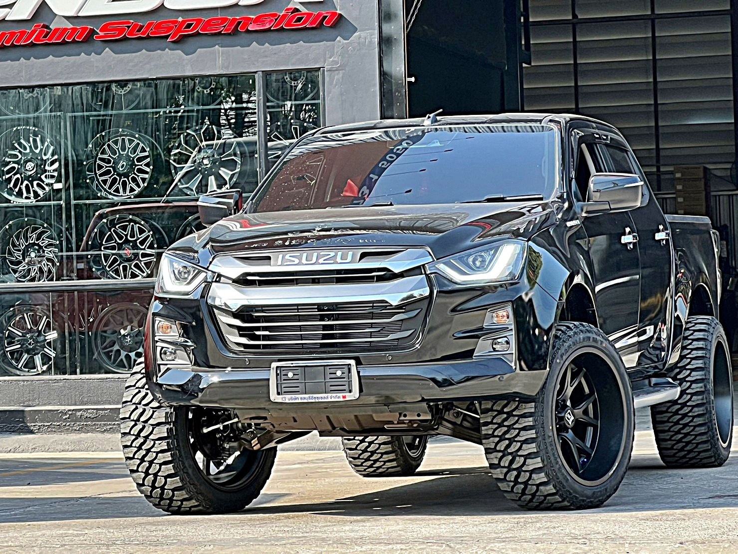 จัดเต็มชุดแต่ง ISUZU D-MAX V-CROSS