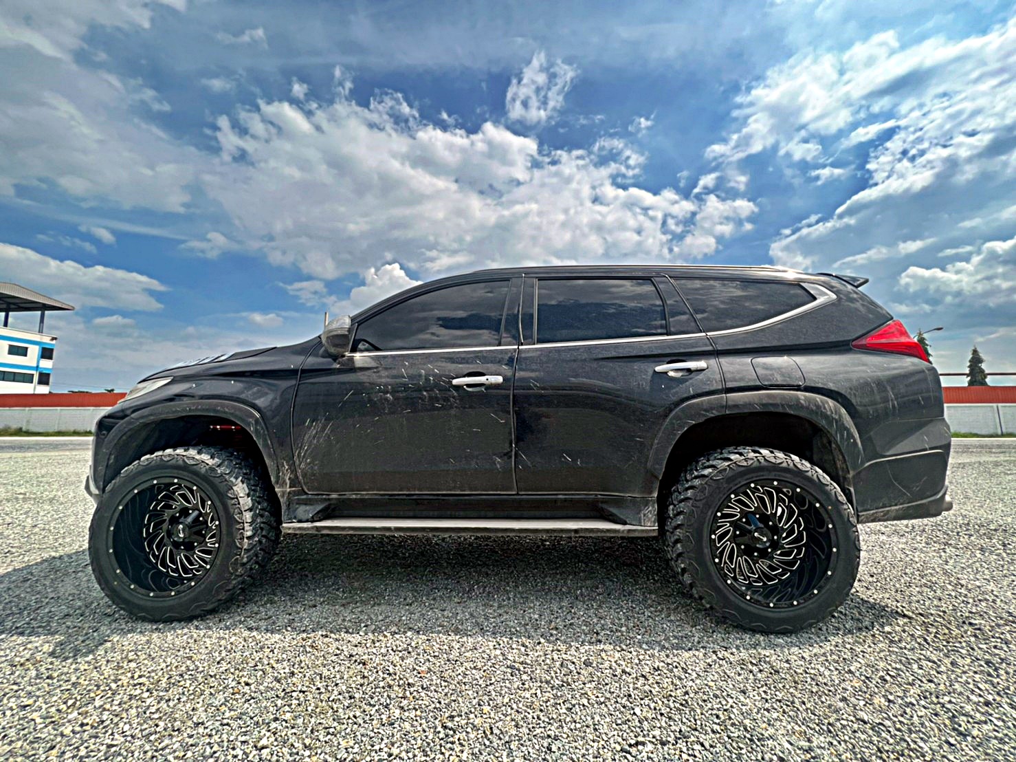 #PAJERO_ทรงเมกา ที่ STEP9