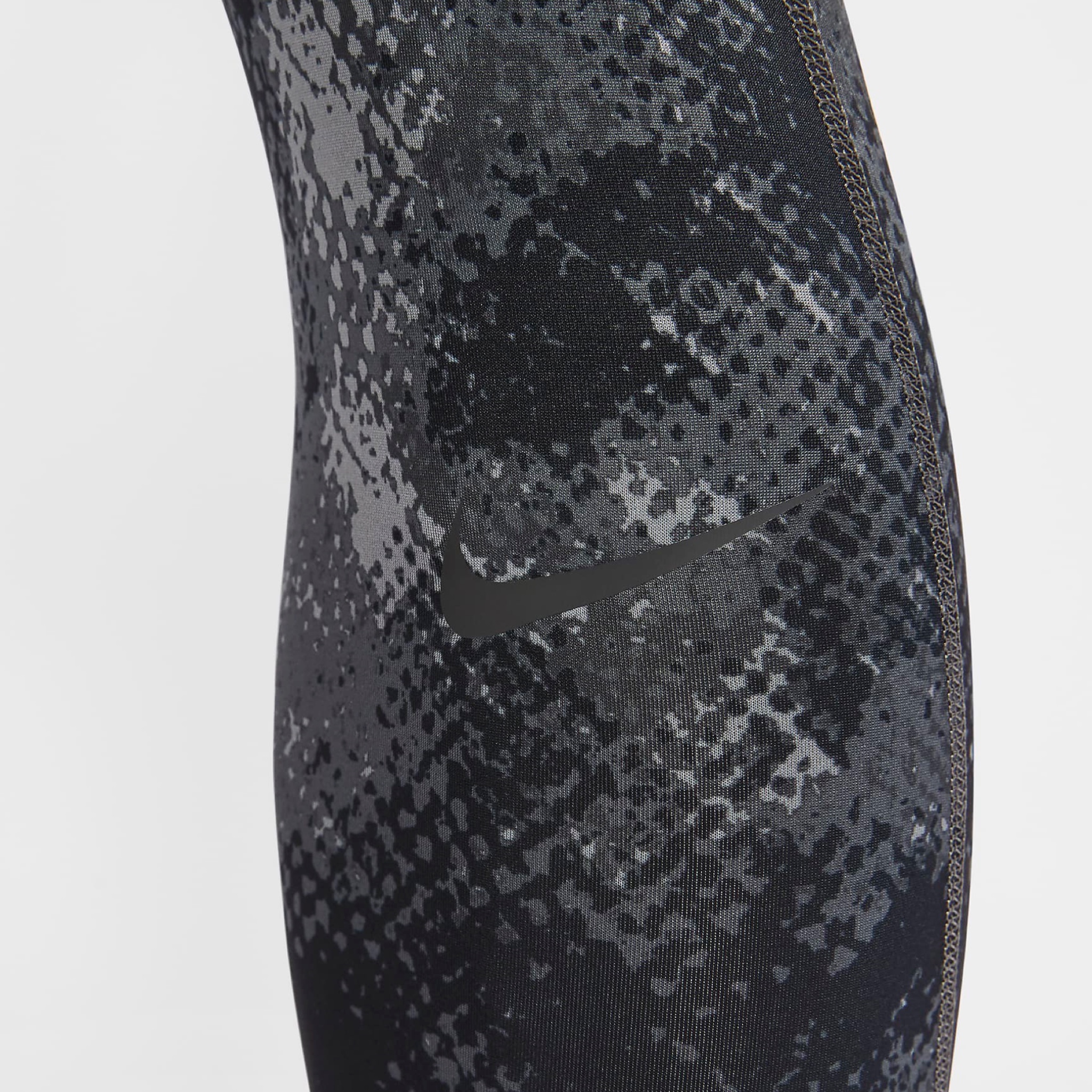 กางเกง Nike Pro ‘CAMO’ Dri-Fit Compression Long Tights (S,L,2XL)