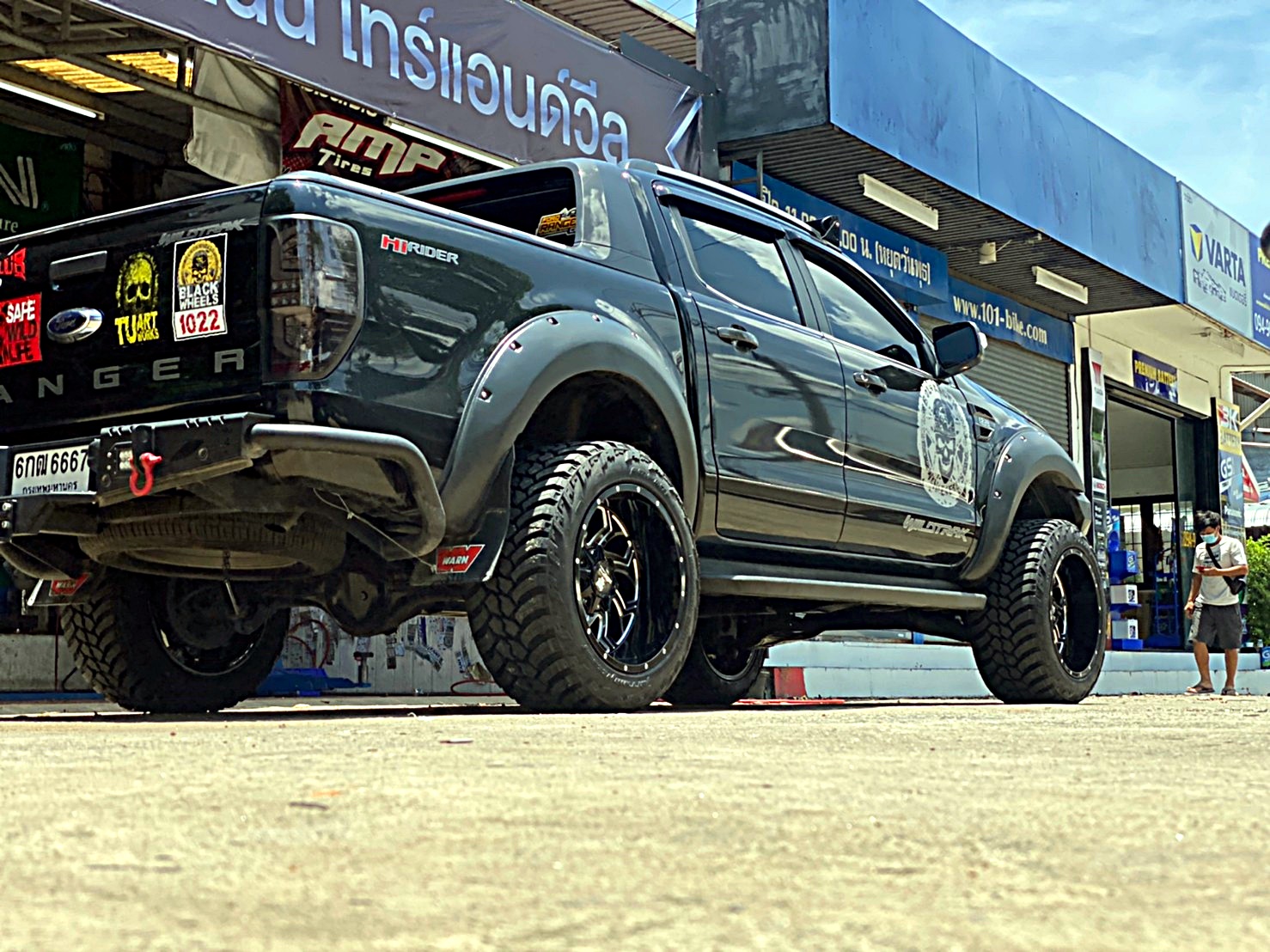 FORD WILDTRACK ทรงเมกา