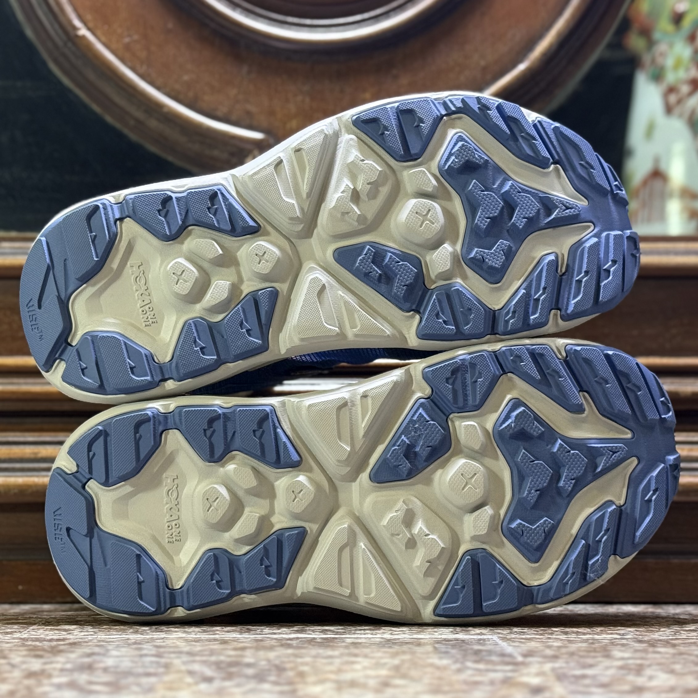 รองเท้า HOKA Hopara 2 ‘Foggy Night/Stardust’ (M8.5/9/9.5/10US)