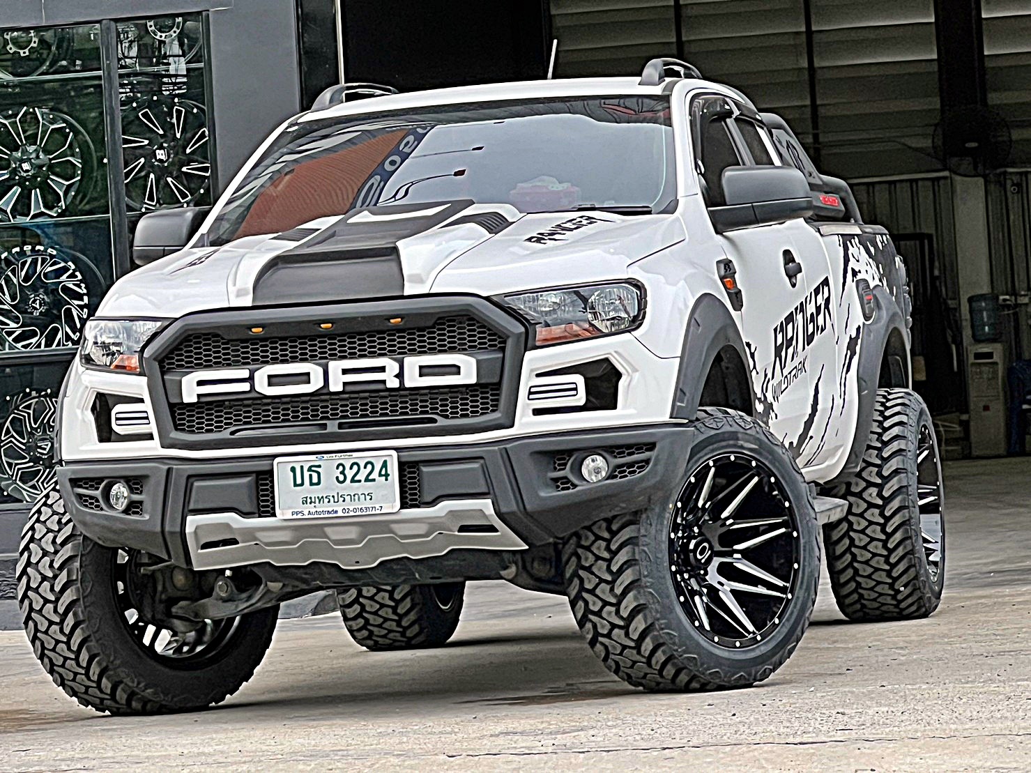 FORD_RANGER_ทรงเมกา