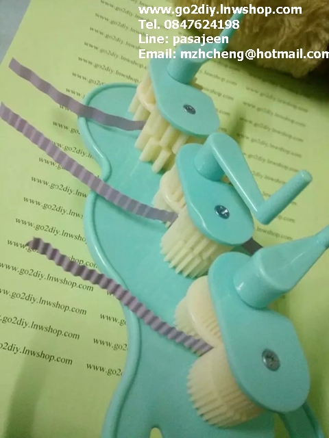Quilled Creations Dexuxe Crimper Tool