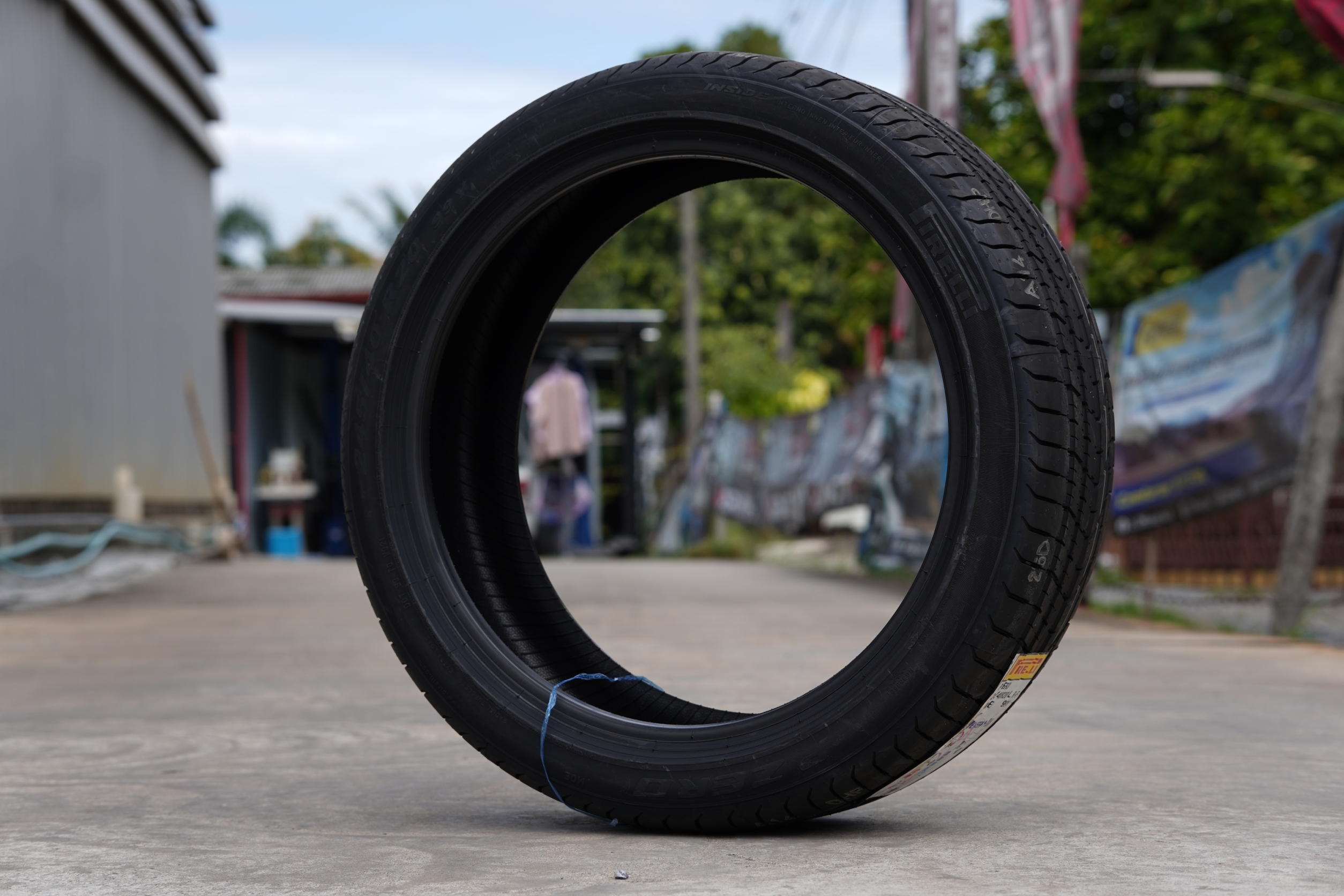 ยางใหม่ PIRELLI PZERO RUNFLAT 245/40-20 ราคาถูกที่ STEP9