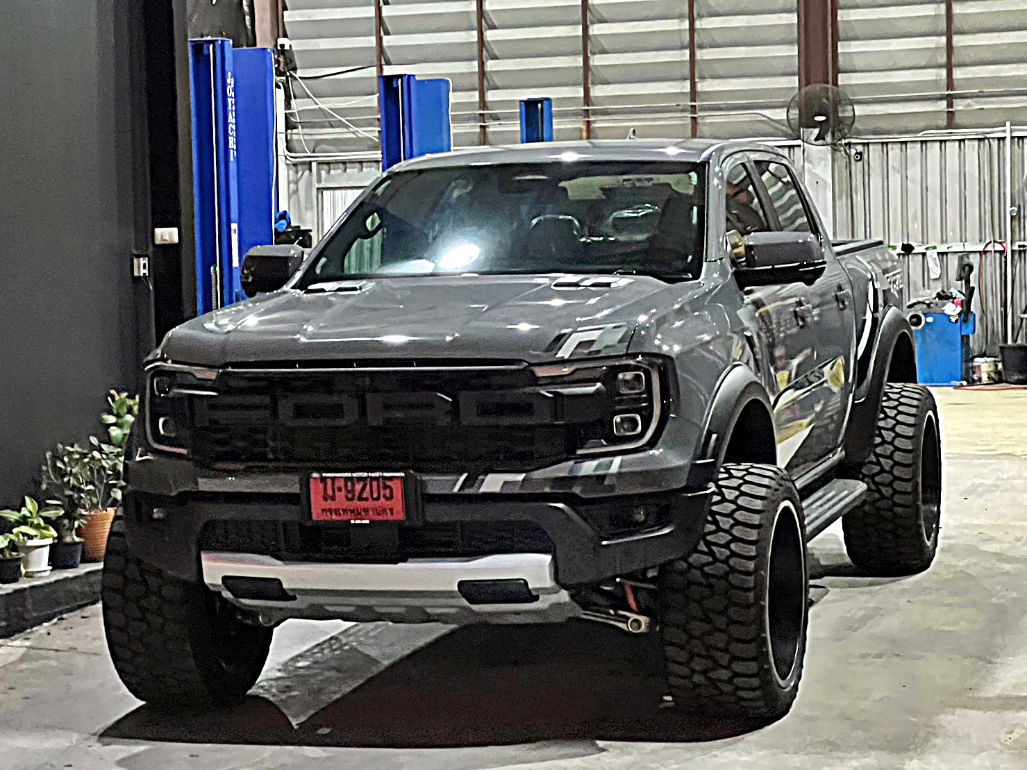 ส่งงาน RAPTOR V6 หล่อจบ ที่ Step9 ล้อแท้ HOSTILE H113