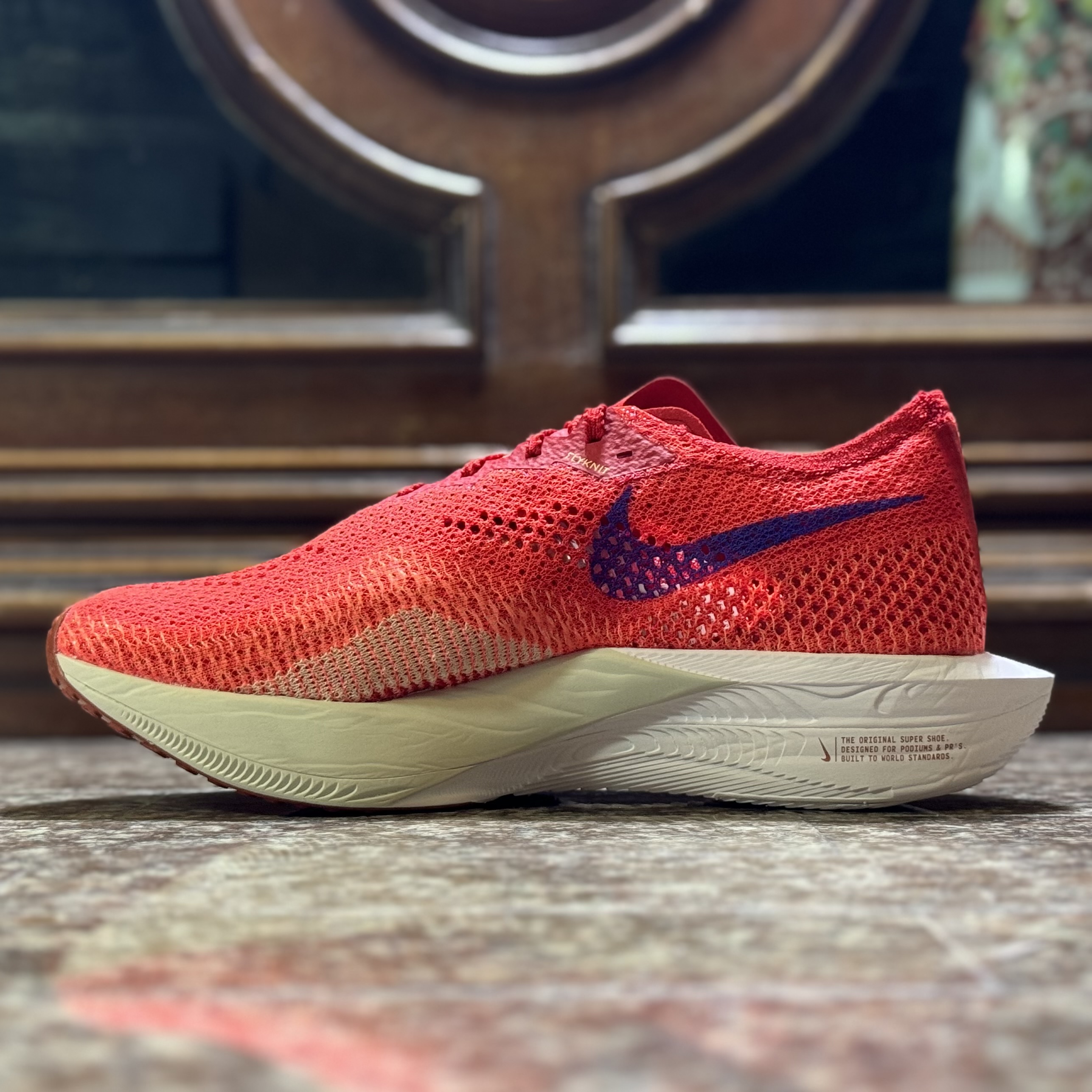 รองเท้าวิ่ง Nike ZoomX Vaporfly Next% 3 (M10/11US)