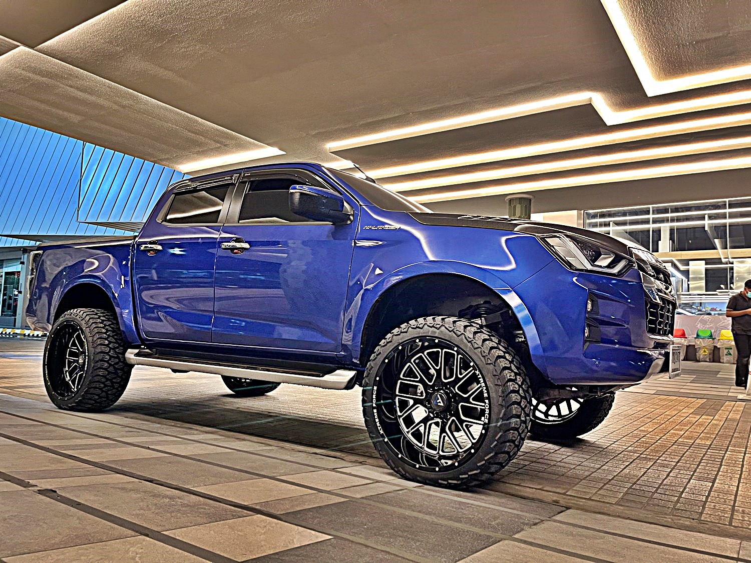 D-MAX ทรงเมกา ล้อ FORCE