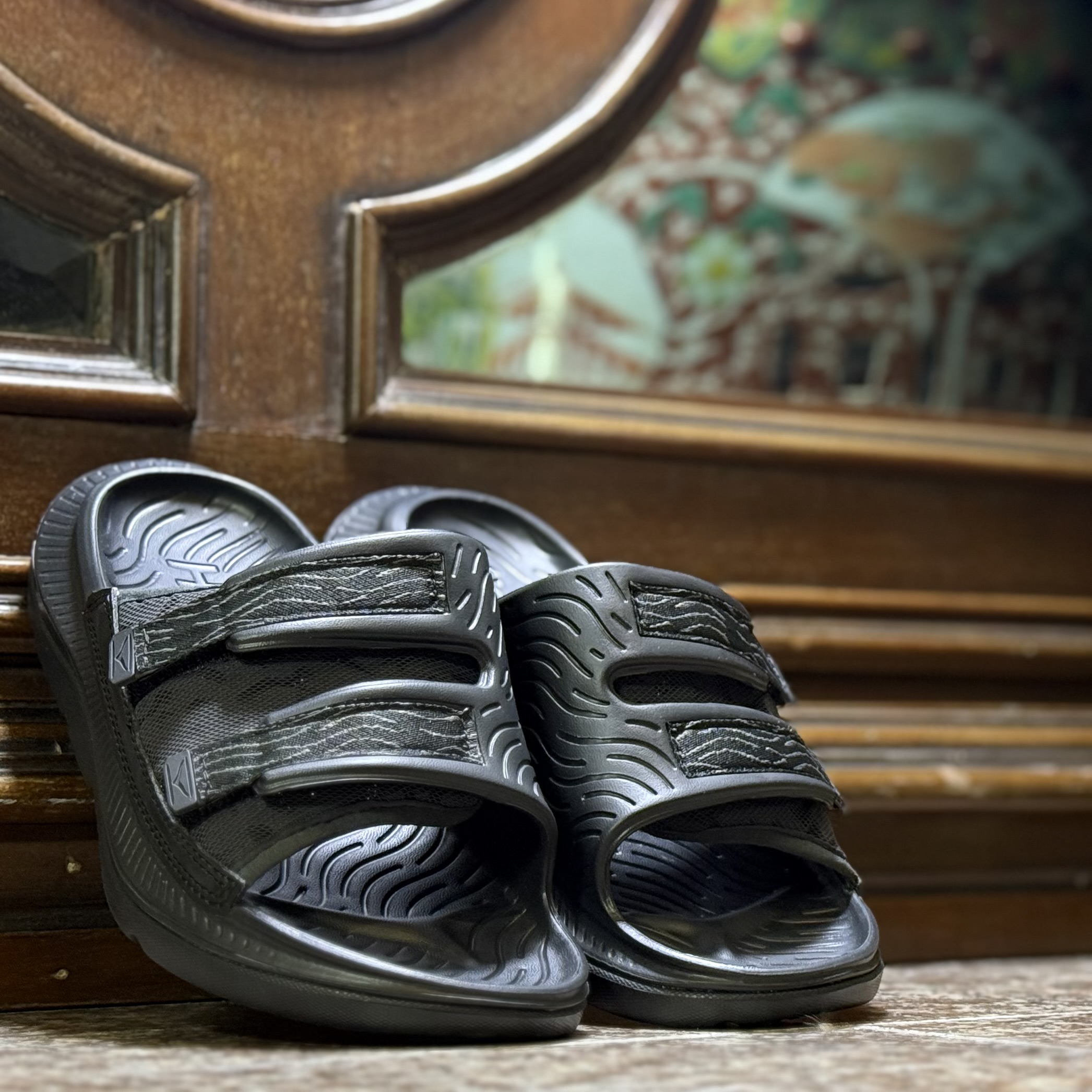 รองเท้า HOKA Ora Luxe ‘TripleBlack’ (W6/7US)