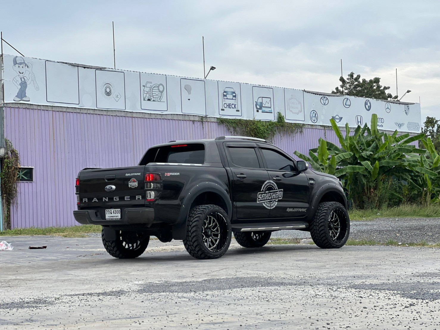 FORD ทรงเมกา ขอบ22 ที่ STEP9