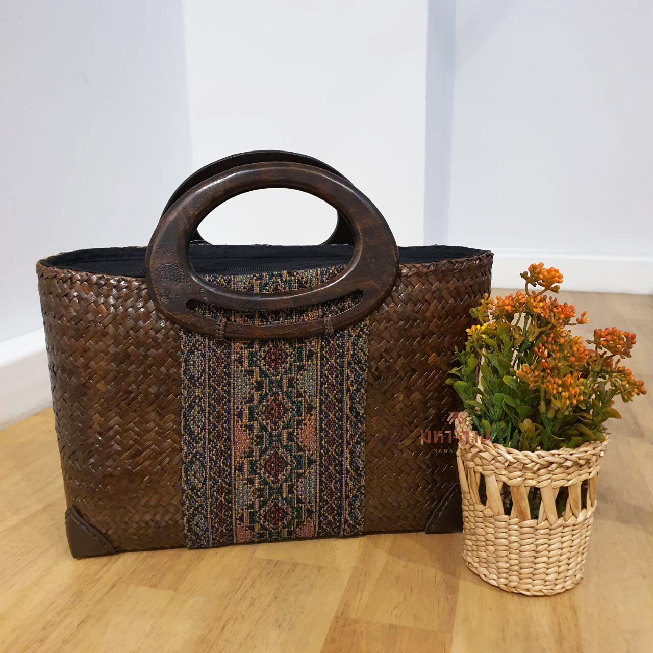 กระเป๋ากระจูด กระเป๋าหูหวาย กระเป๋าถือ กระเป๋าผ้าไทย กระเป๋าไทย 👜 คละแบบ